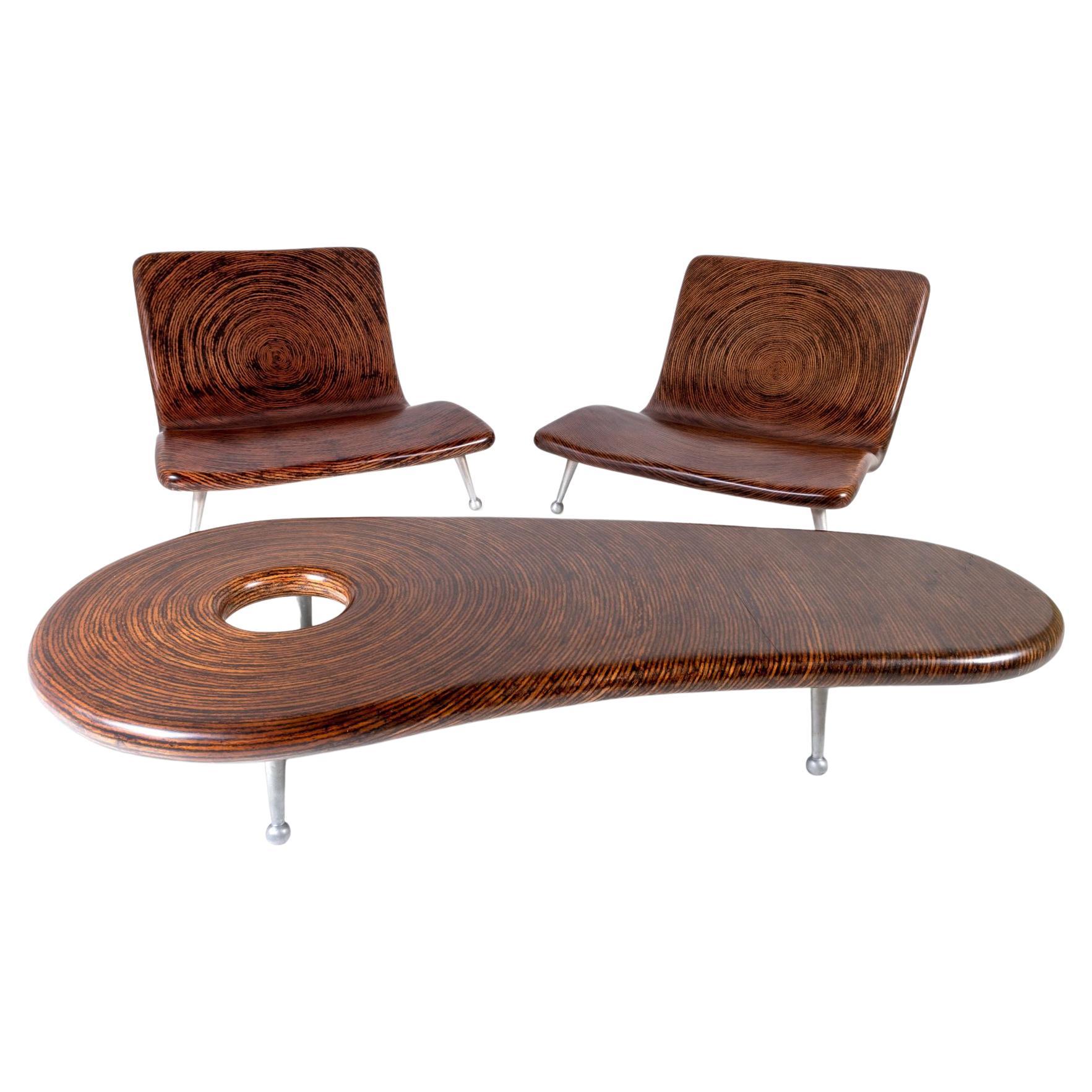 Designer Clayton Tugonon Kokosnuss Lounge Stuhl und Tisch Set  Von Snug im Angebot