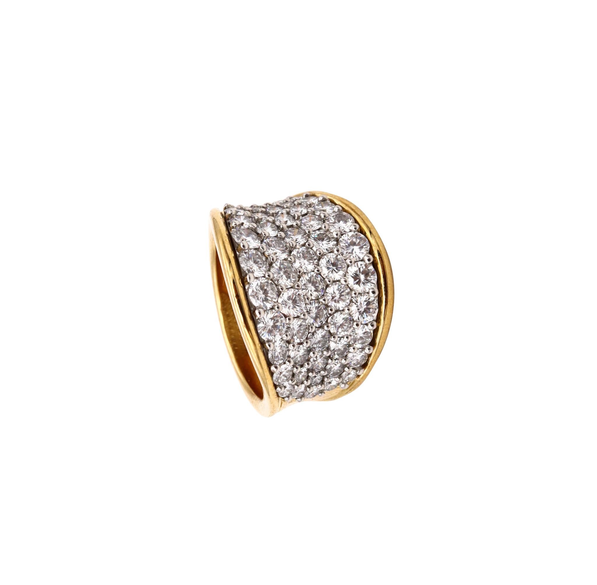 Designer Cluster Ring in Platinum and 18Kt Yellow Gold 3.78 Cts D VS Diamonds For Sale 4