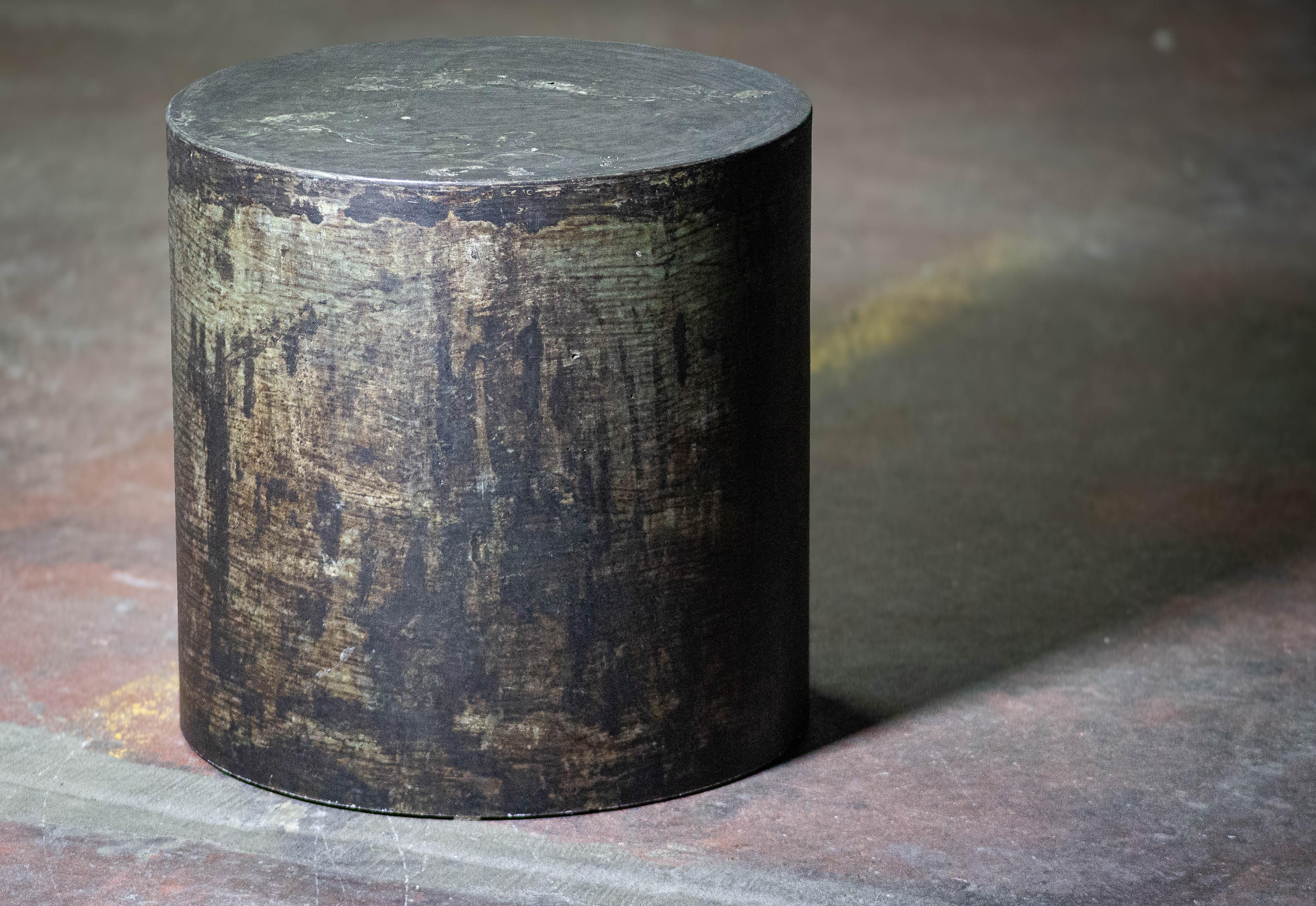 línea de tambor de hormigón de diseño REFINE  marrón rayado por Dylan Myers Otro en venta
