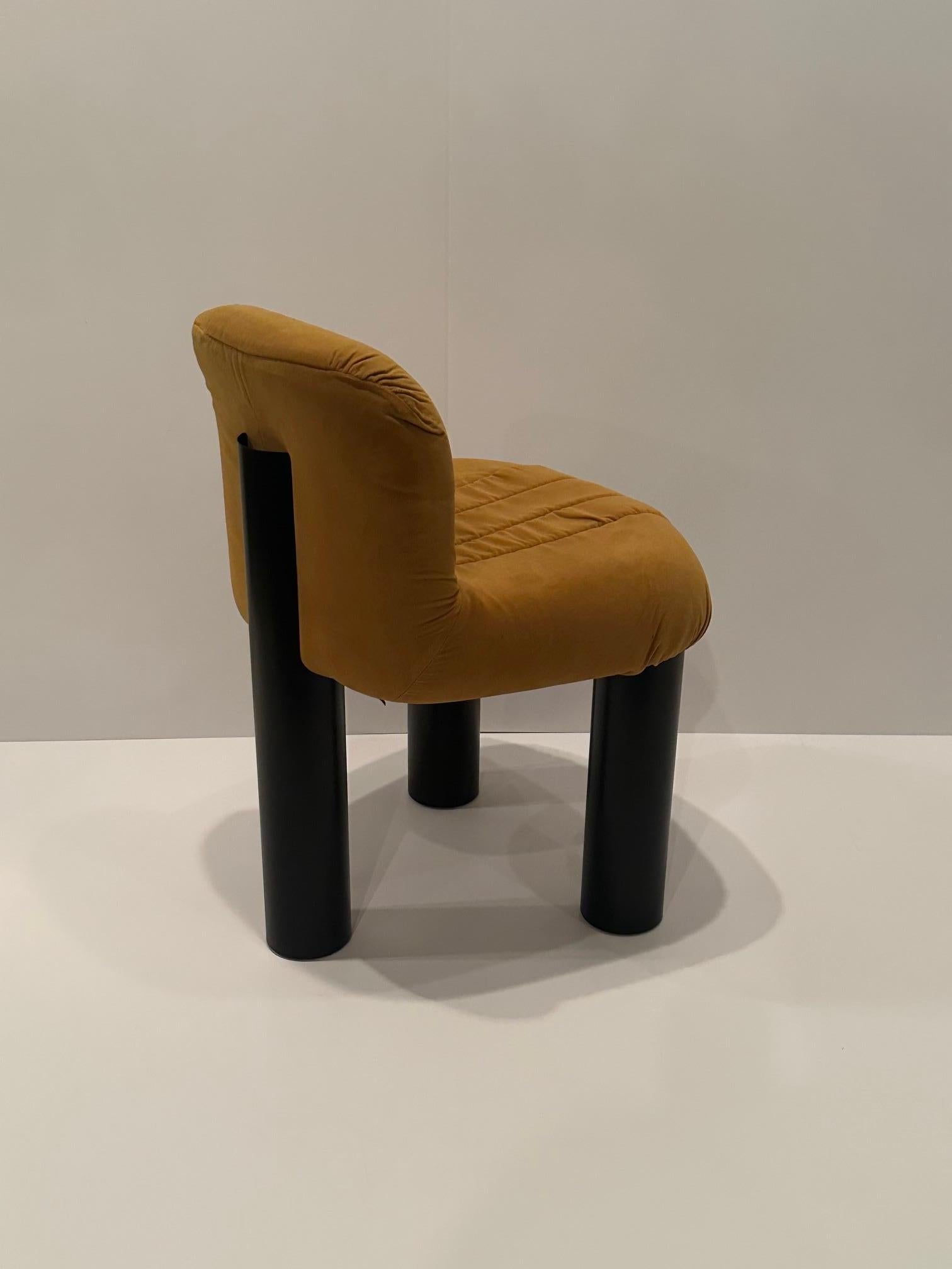 Late 20th Century Designer Cool Modern Artflex Botolo Upholstered Side Chair For Sale