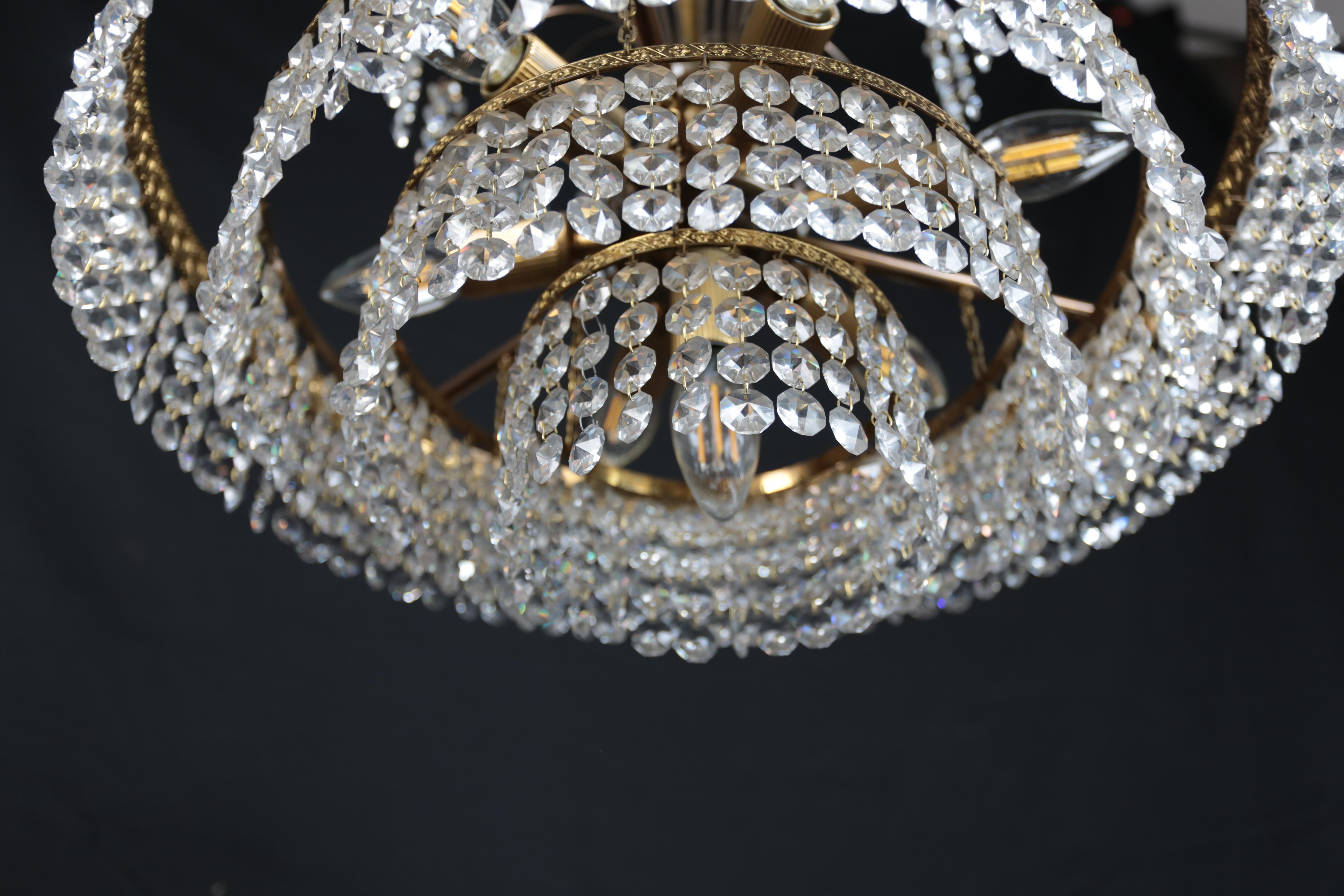 Designer crystal chandelier with cascading pendants For Sale 1