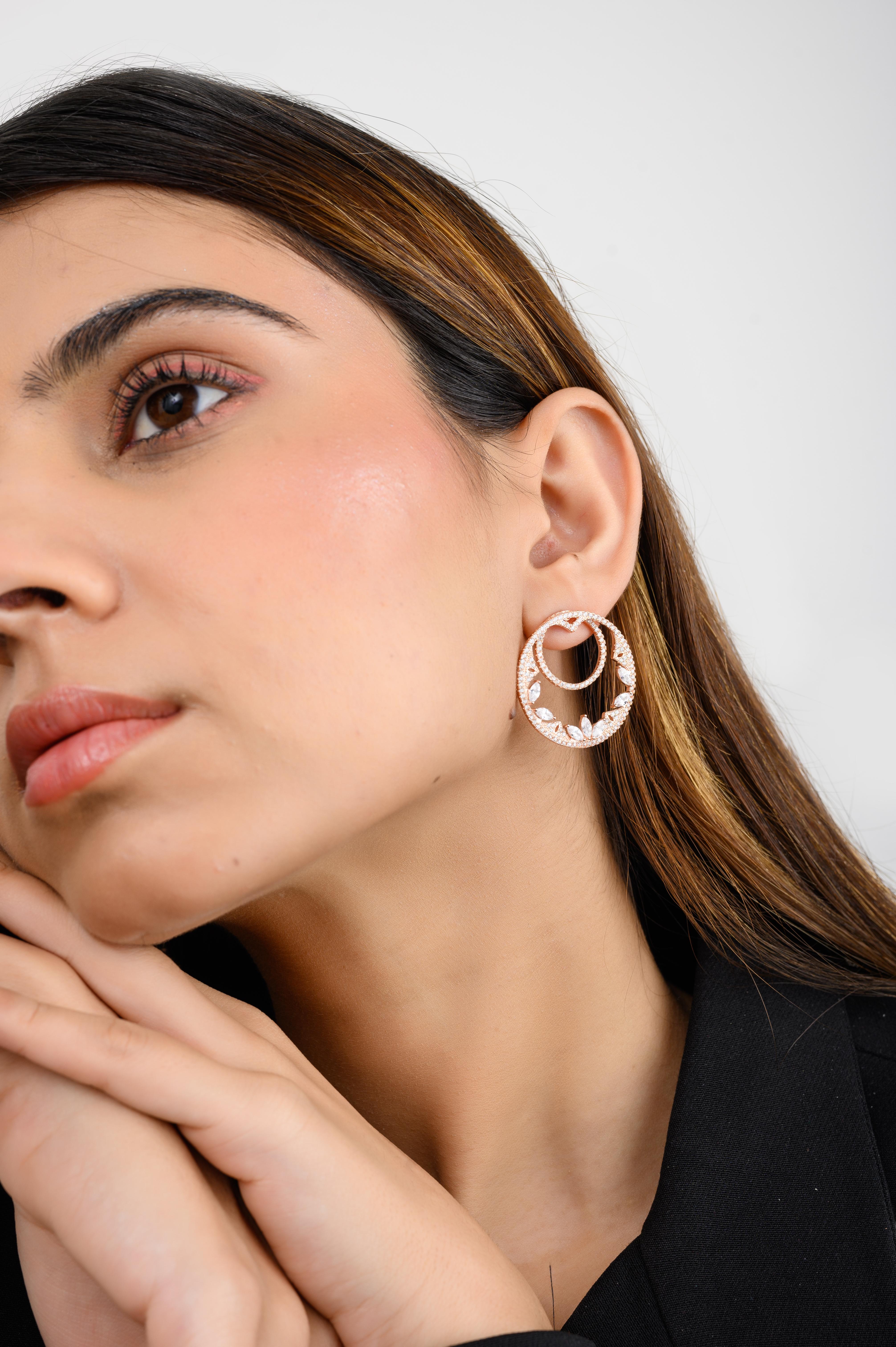 Women's Designer Cubic Zirconia Circle Stud Earrings in 925 Silver Jewelry for Mom Gift For Sale