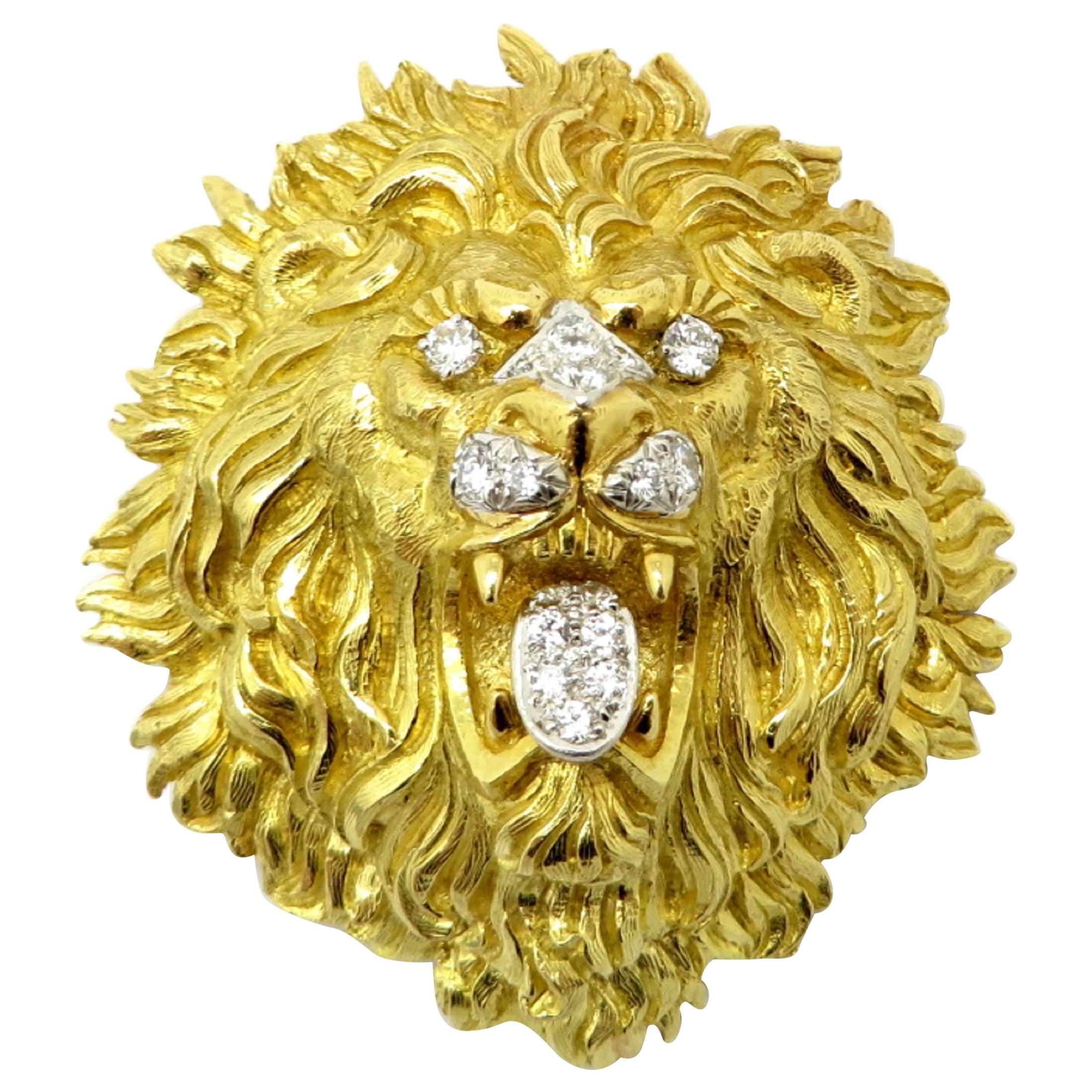 Designer David Webb 18 Karat Gold and Platinum Diamond Lion Brooch or Pendant