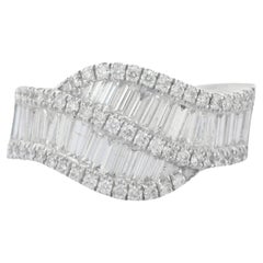 Bague de designer en or blanc massif 18 carats