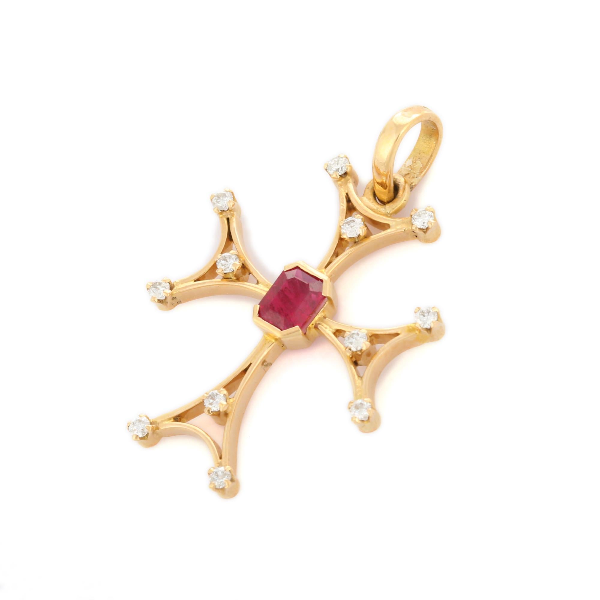 Kreuzanhänger mit Rubin und Diamant aus 18 Karat Gold. Ein Rubin im Achteckschliff, besetzt mit Diamanten, rundet Ihren Look dezent ab. Anhänger werden getragen oder verschenkt, um Liebe und Versprechen darzustellen. Es ist ein attraktives