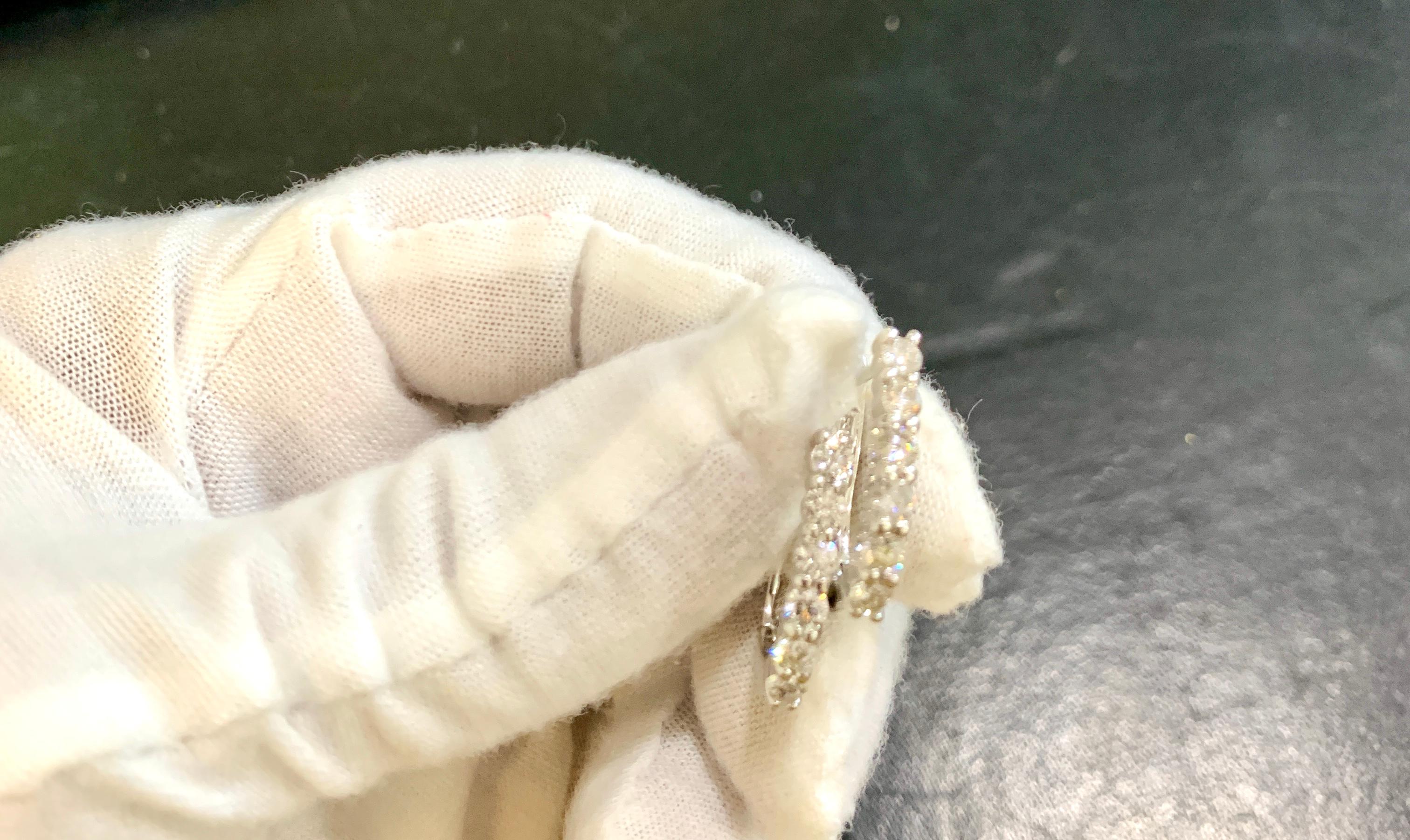 Designer Effy 14 Karat White Gold 1.0 Carat Round Diamond Huggies Hoop Earrings In New Condition In New York, NY