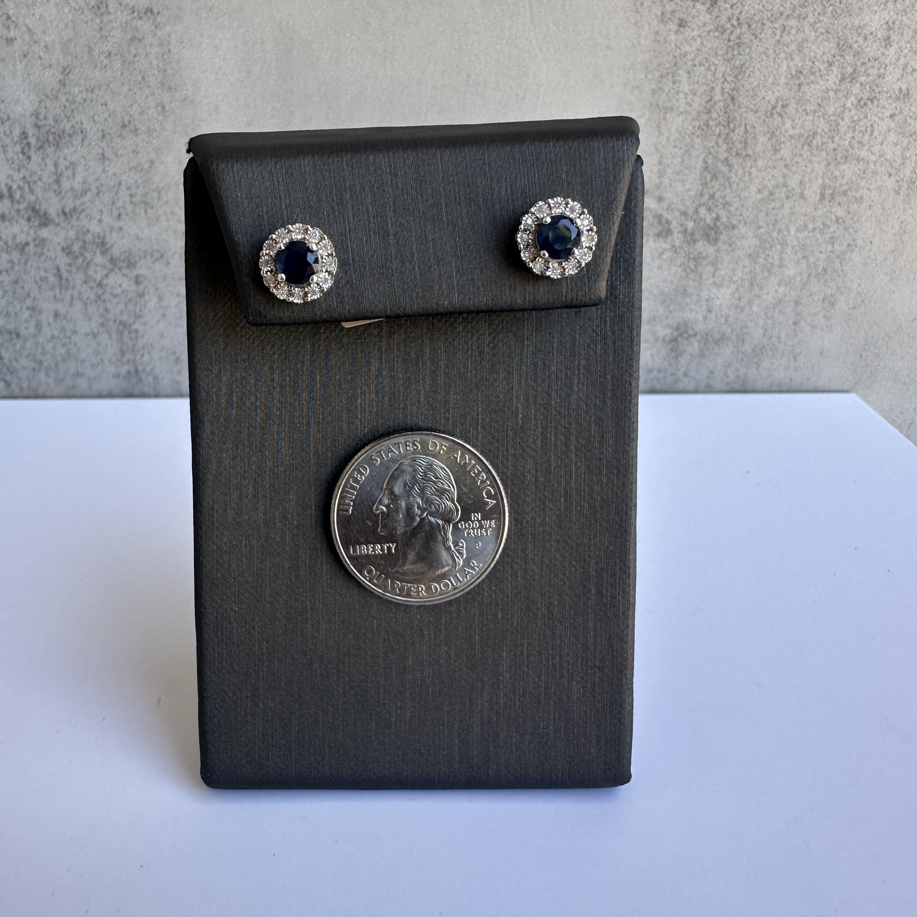 Designer-Ohrringe von Effy aus Sterlingsilber mit Saphiren und Diamanten – neu mit Etikett im Zustand „Neu“ in West Hempstead, NY