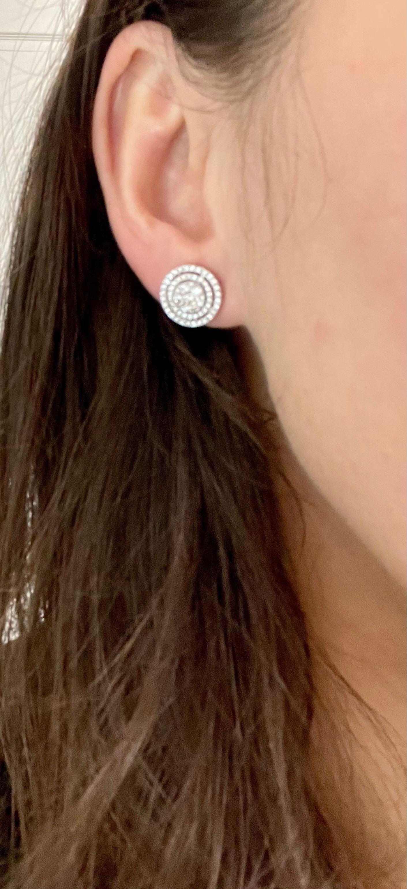 what is post back earrings