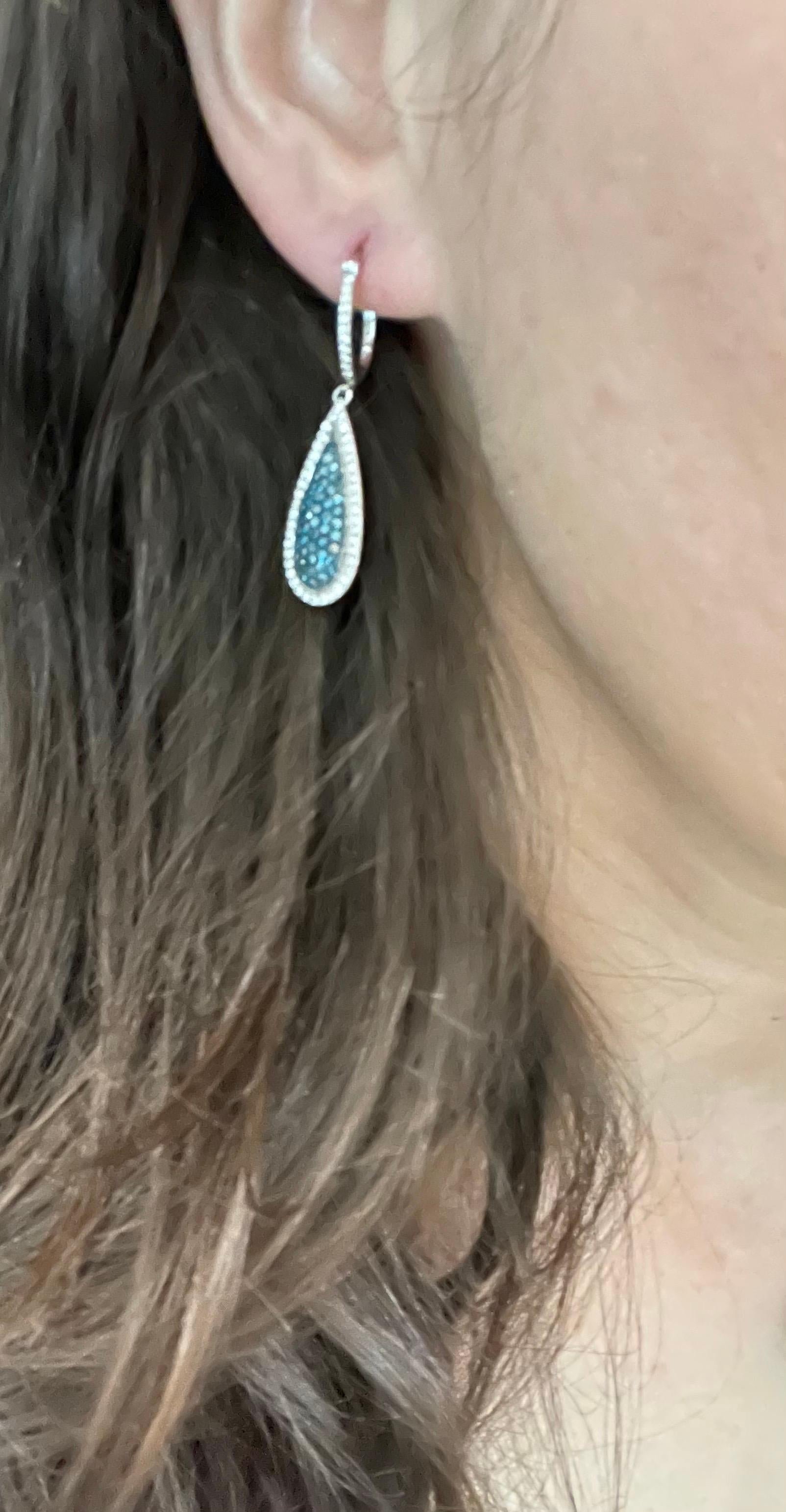Round Cut Designer Effy's 1.64 Carat Blue & White Diamond Dangling Earrings 14 Karat Gold