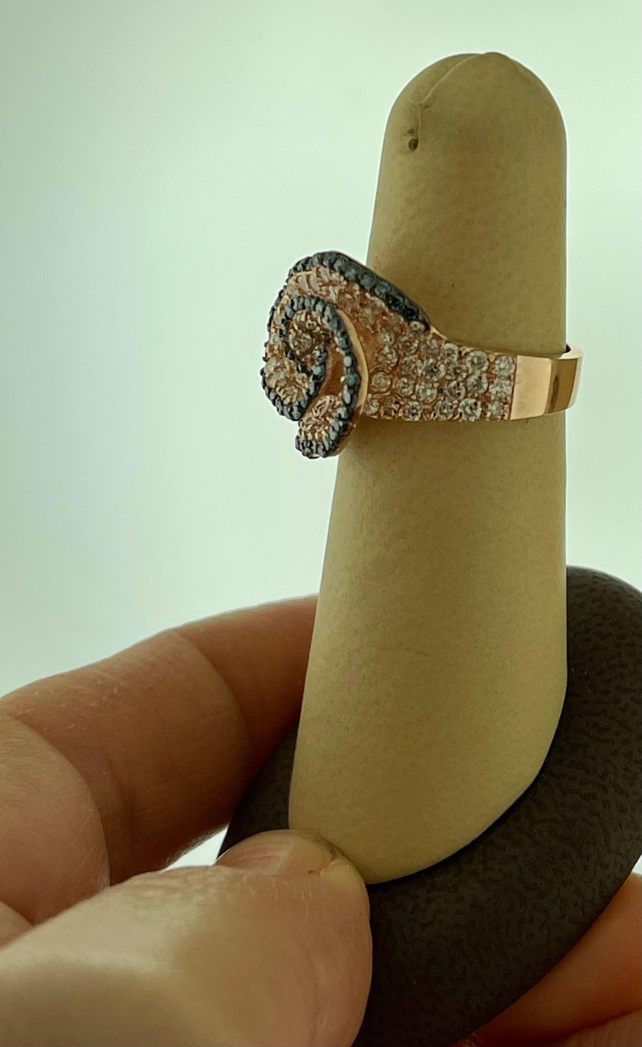 Designer Effy's 2.21 Carat Blue and White Diamond 14 Karat Gold Cocktail Ring In New Condition In New York, NY