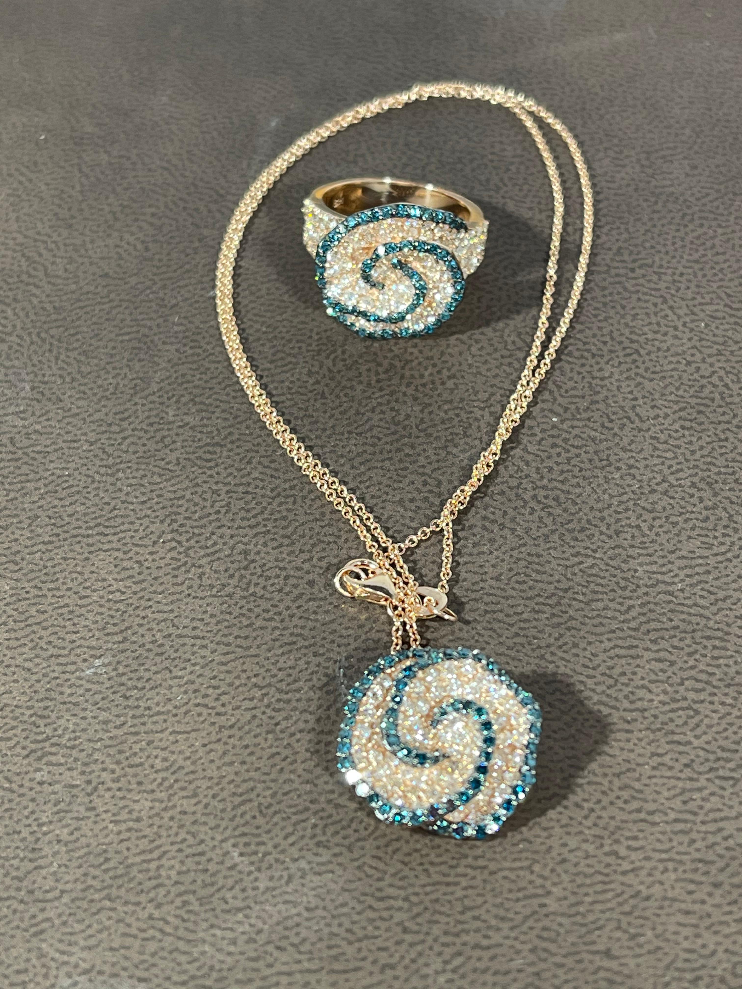 Women's or Men's Designer Effy's Blue and White Diamond Celtic Pendant /Necklace 14 Karat Gold