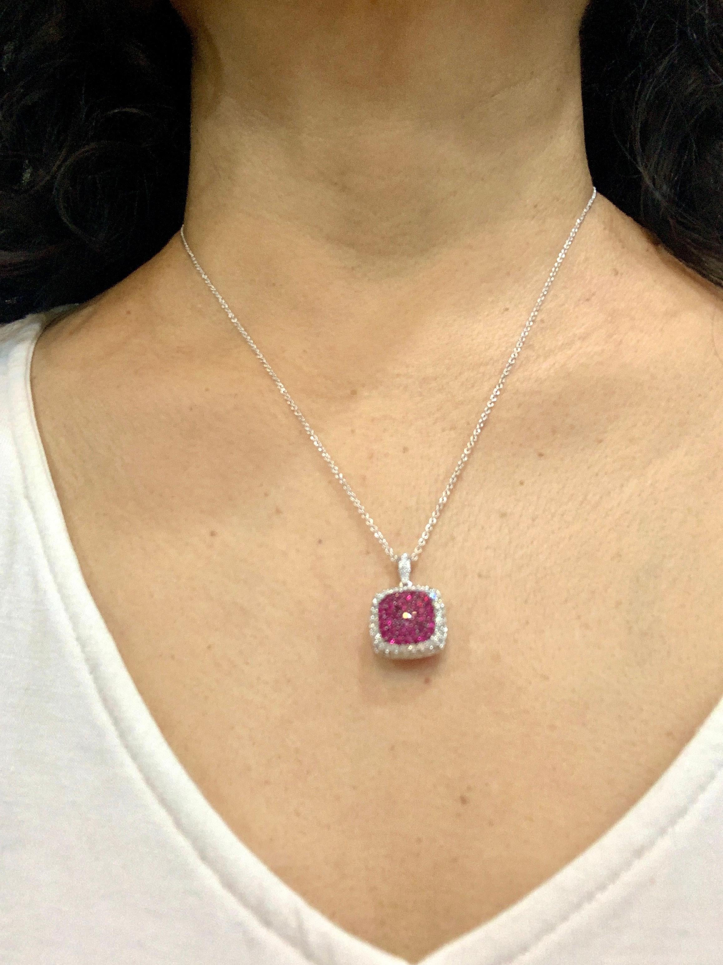 Designer Effy's Natural Ruby and Diamond Pendant /Necklace 14 Karat Gold + Chain In New Condition For Sale In New York, NY