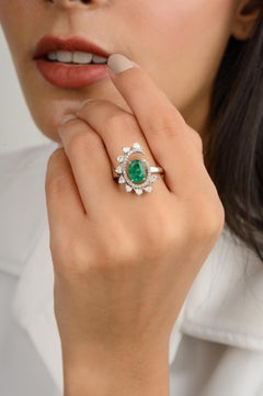 Designer Emerald Diamond Women Cocktail Ring in 18k Solid White Gold Gift