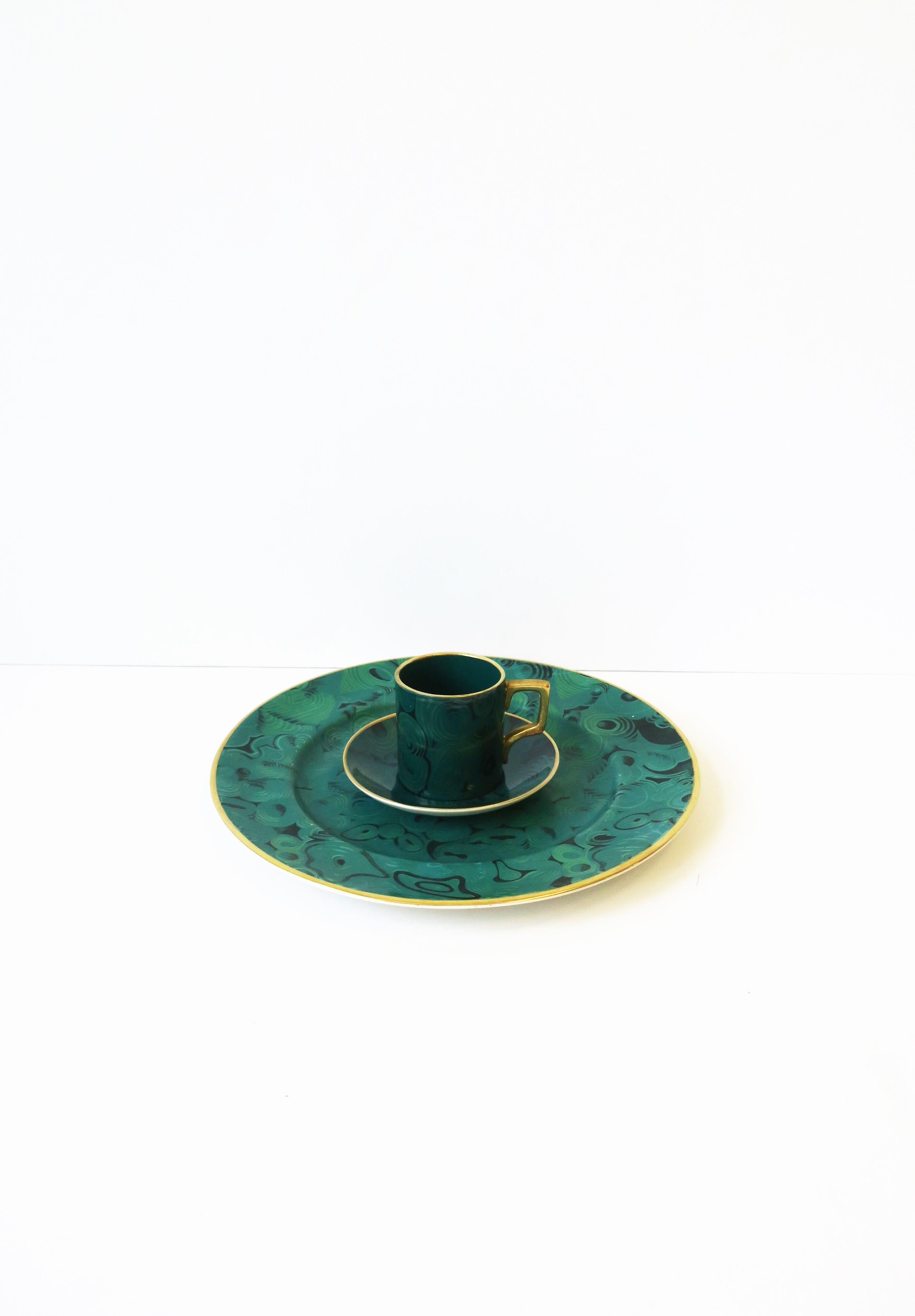 Malachite Pottery Espresso Coffee and Tea Demitasse Susan Williams-Ellis English For Sale 10