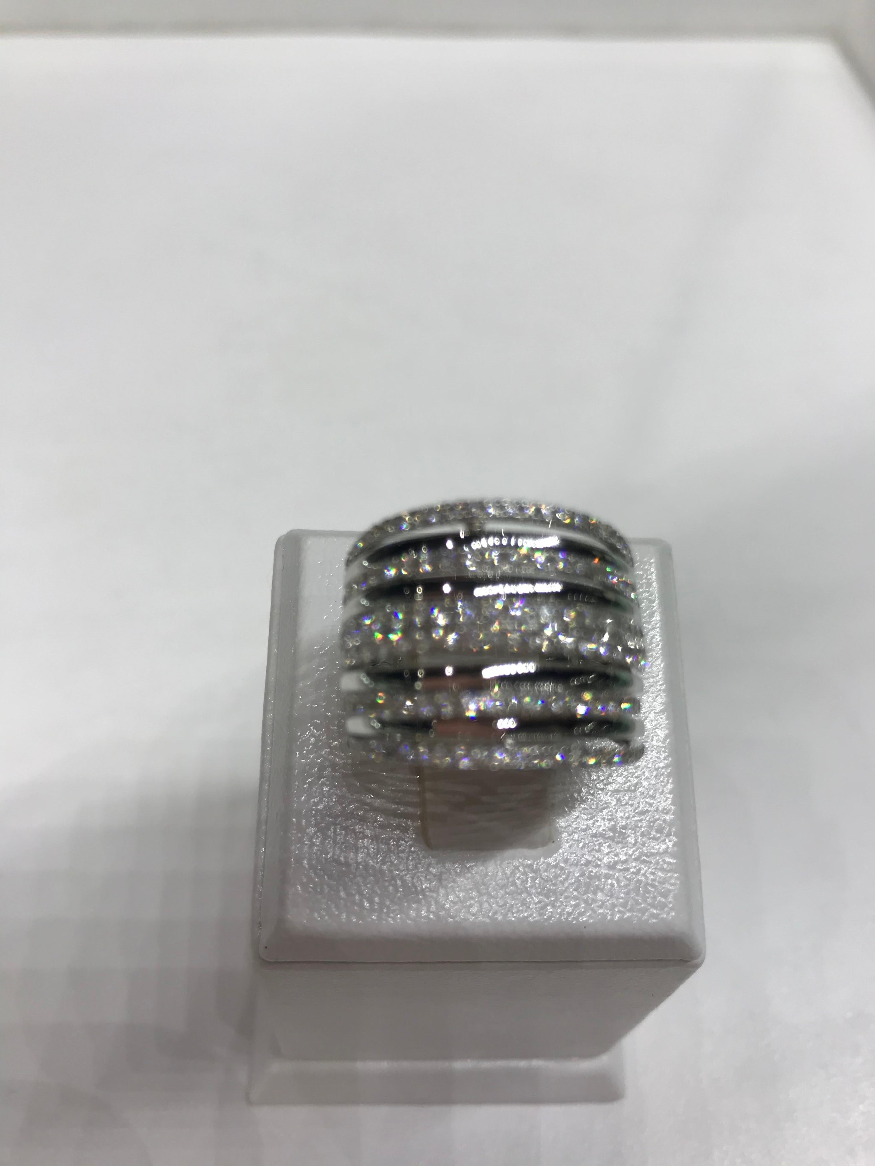 Designer Fashion Fine Jewelry White Diamond Gold Ring For Sale 1