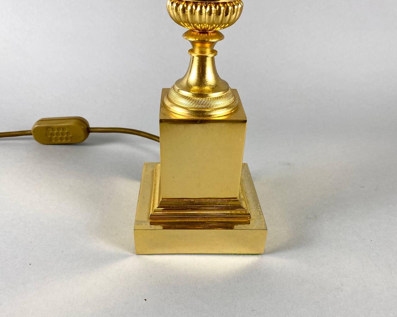 Lampe de bureau en laiton doré de la Maison Charles pour Boulanger, années 1980, Belgique Bon état à Bastogne, BE