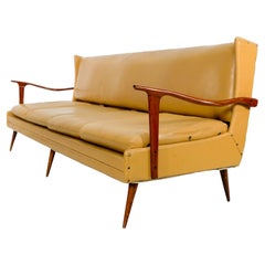 Designer Giuseppe Scapinelli - 1960. Sofa aus massivem Caviúna-Holz. Brasilien