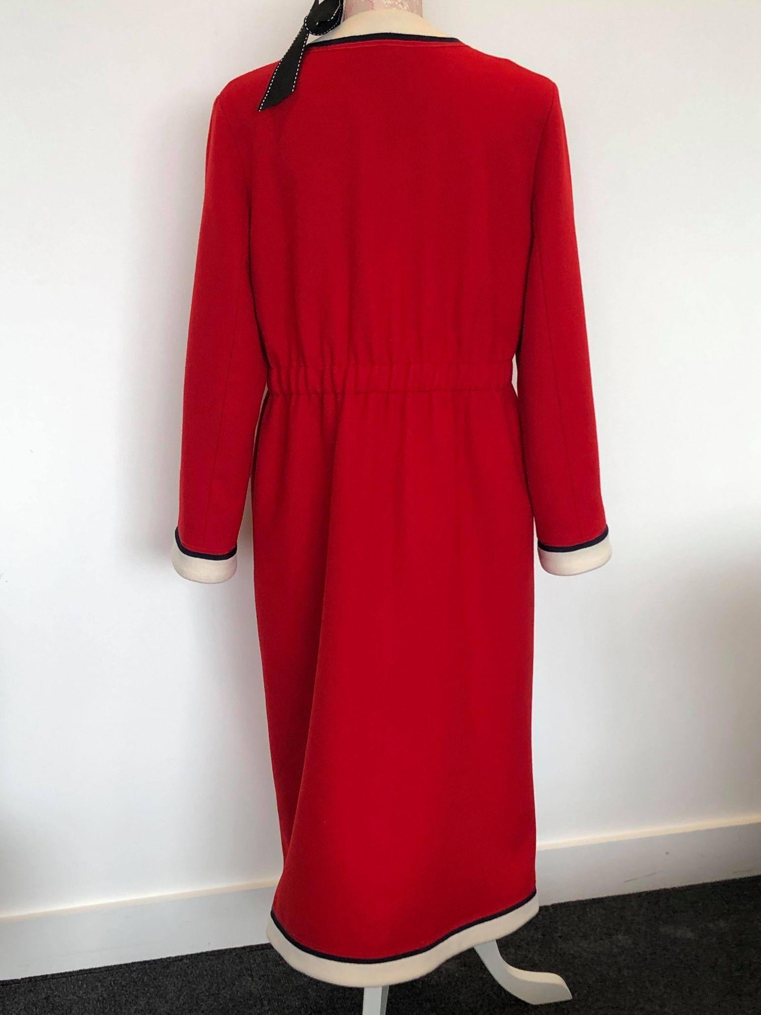 Women's DESIGNER GUCCI Long coat red - 48 For Sale