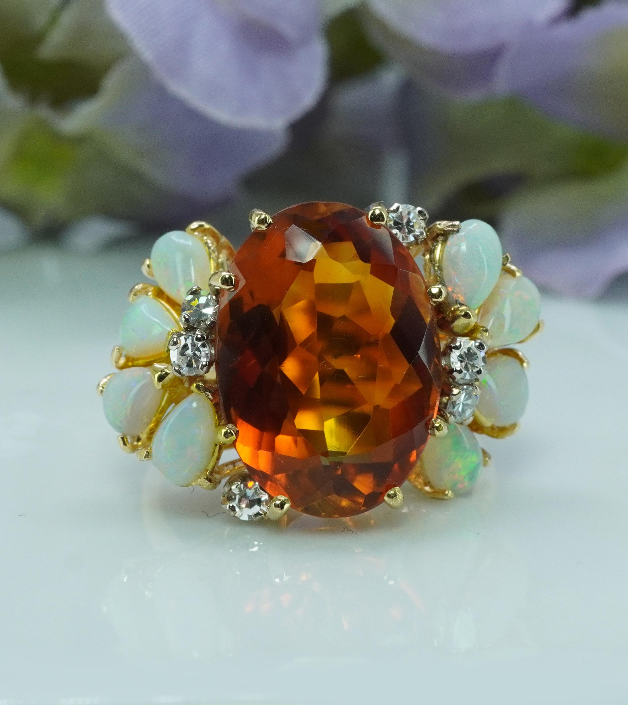 Designer H. Stern 18K Gold Vintage Madeira Citrine Opal Diamond Ring Signed Pour femmes en vente