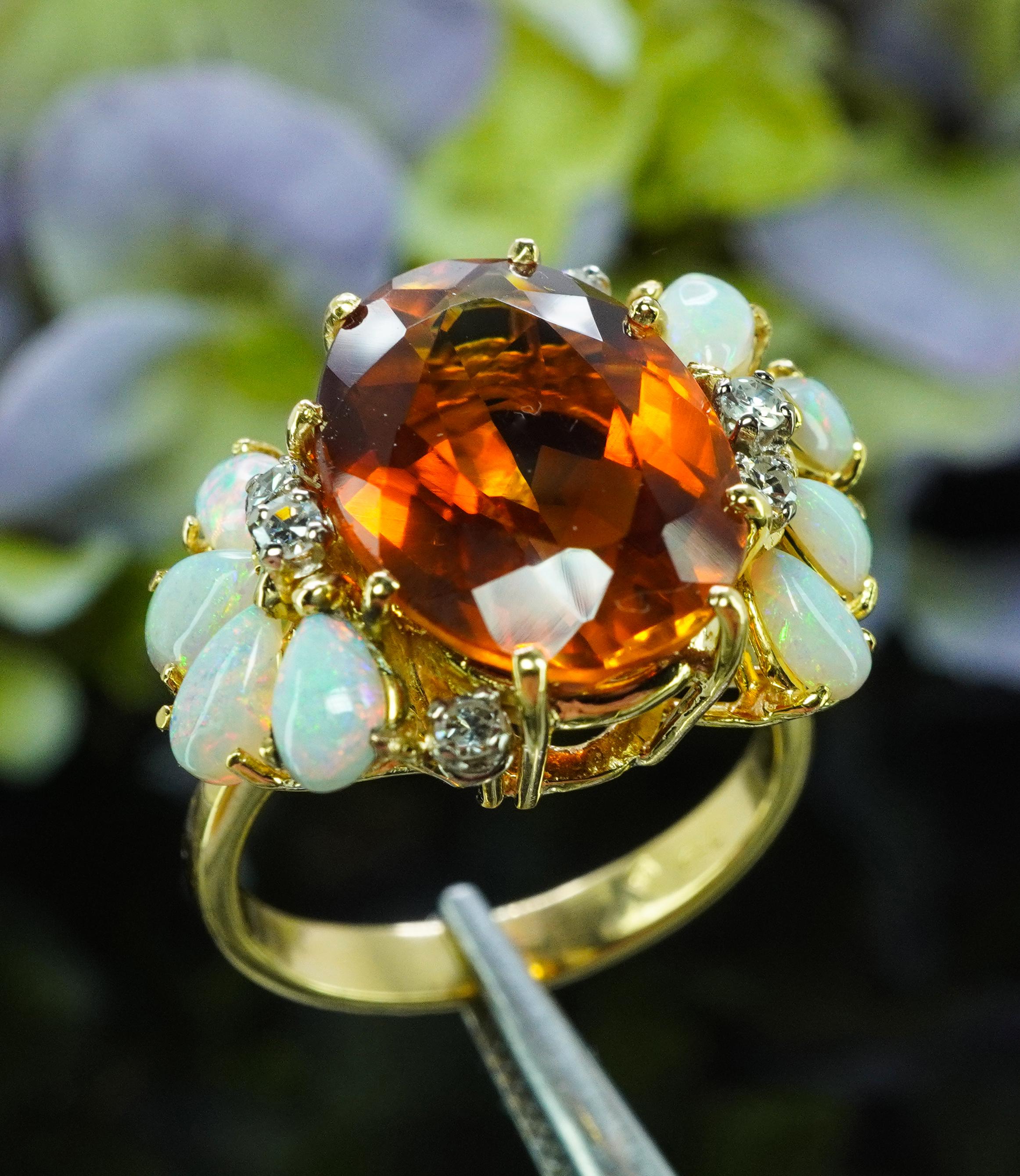 Designer H. Stern 18K Gold Vintage Madeira Citrine Opal Diamond Ring Signed en vente 2