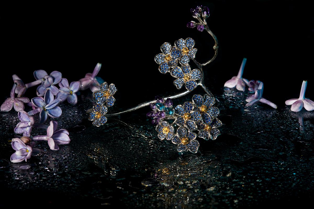 Contemporary Designer Hand Bracelet with Blue Sapphire Flowers For Sale