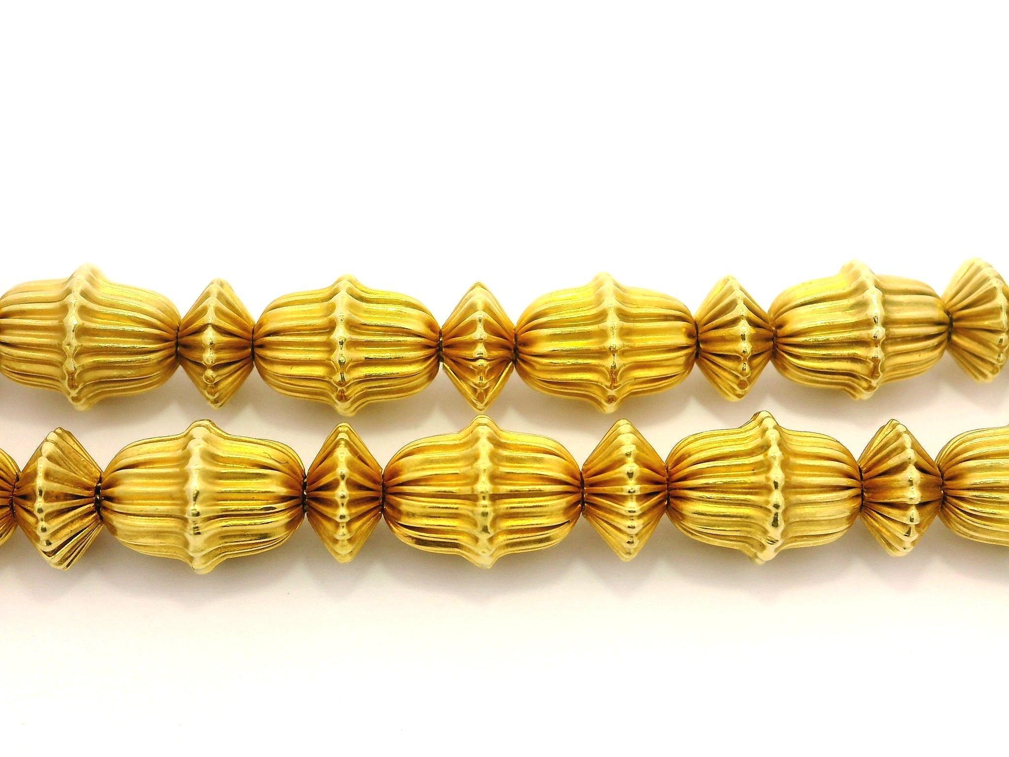 Donna Set di collane e bracciali con perle in oro giallo massiccio 18k del designer Ilias Lalaounis in vendita