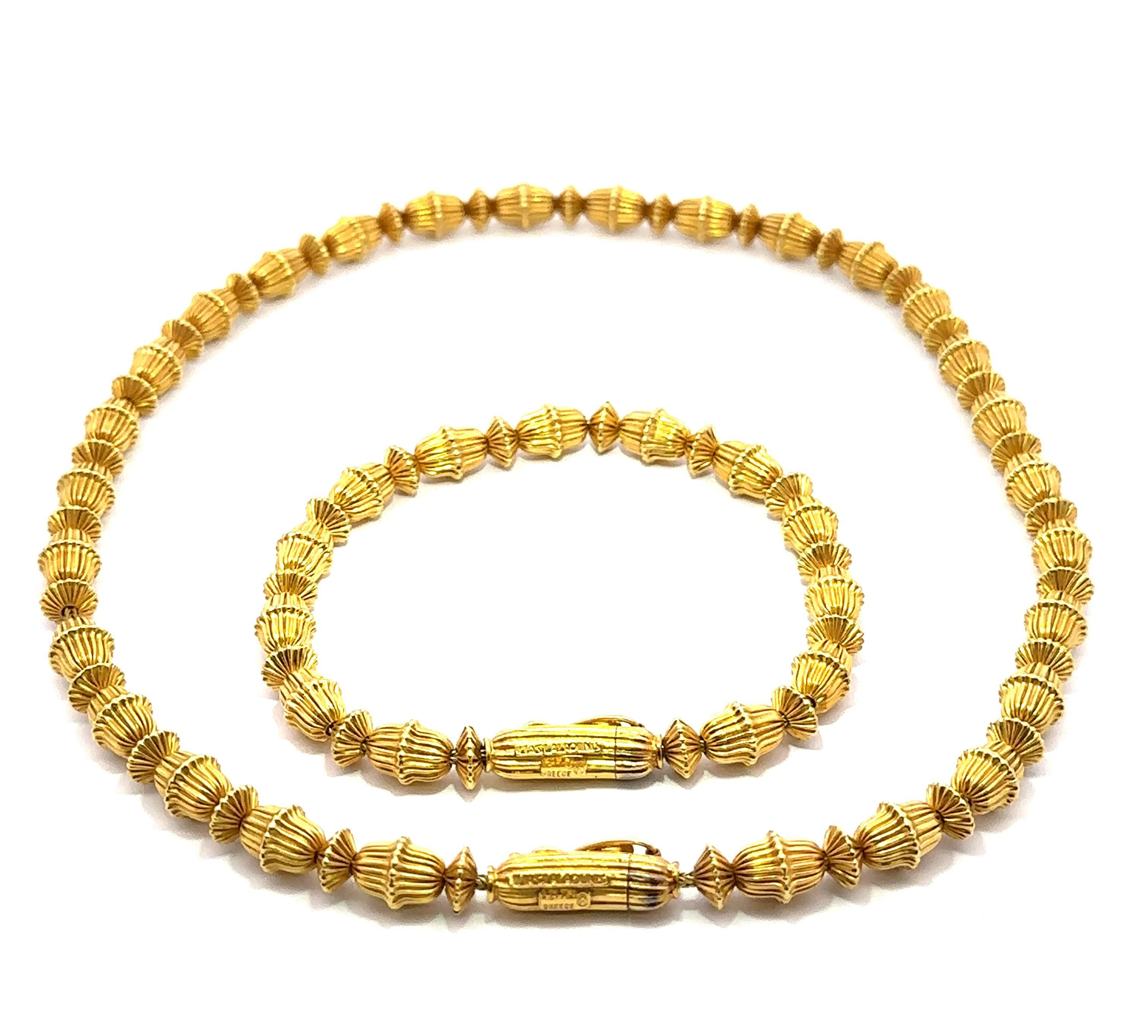 Set di collane e bracciali con perle in oro giallo massiccio 18k del designer Ilias Lalaounis in vendita 1