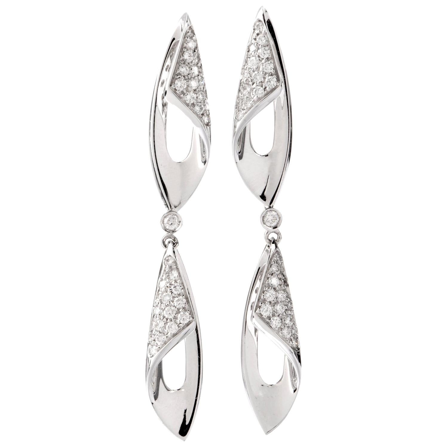 Boucles d'oreilles pendantes de créateur io Si Modern en or blanc 18 carats avec pavé de diamants