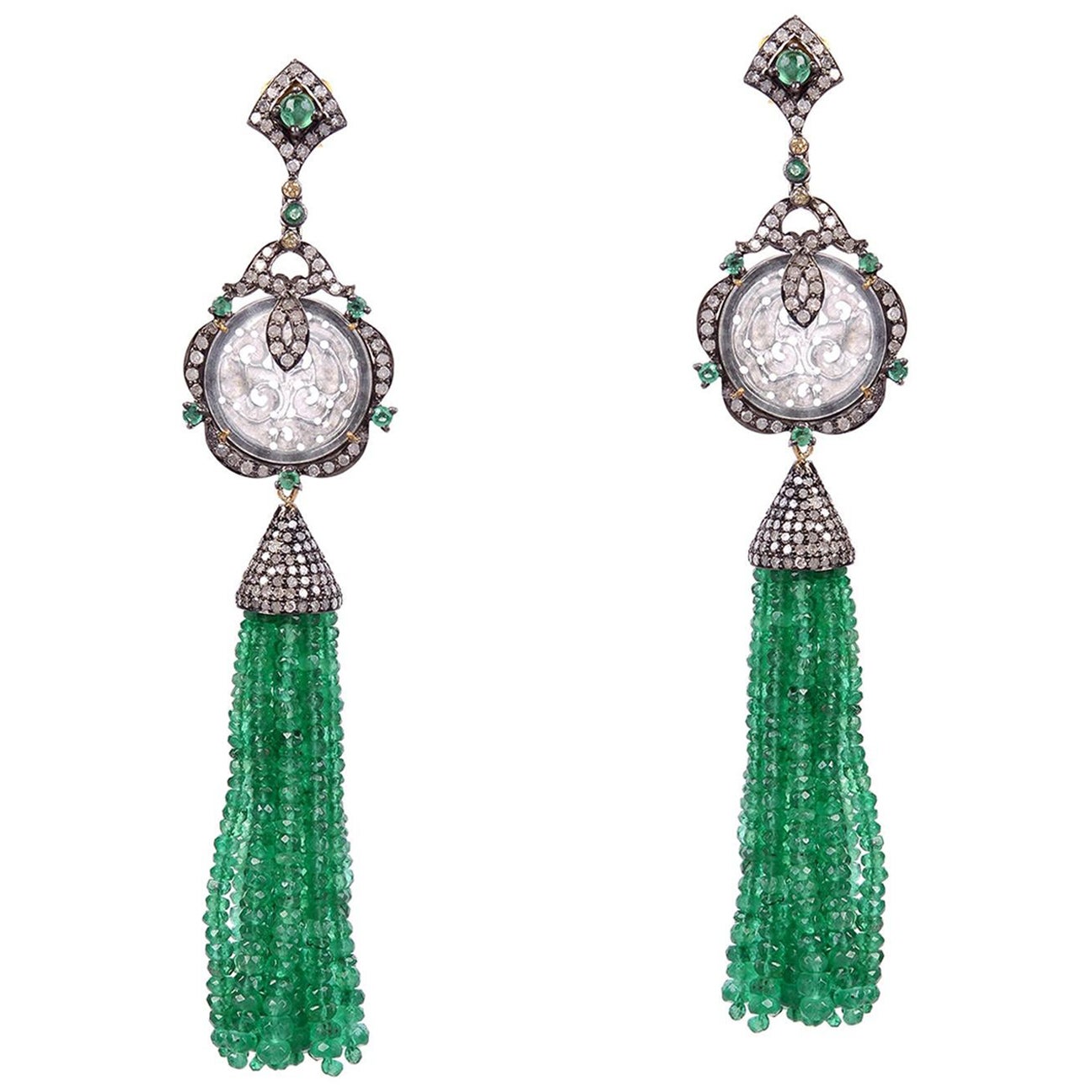 Designer-Ohrring aus Jade, Smaragd und Diamant mit Quaste und baumelndem Quasten aus Silber und Gold