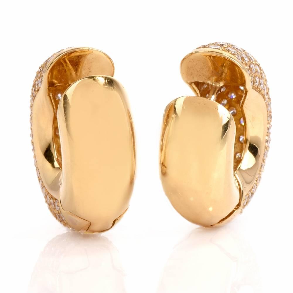 Italian Pave Diamond Yellow Gold Huggie Earrings In Excellent Condition In Miami, FL