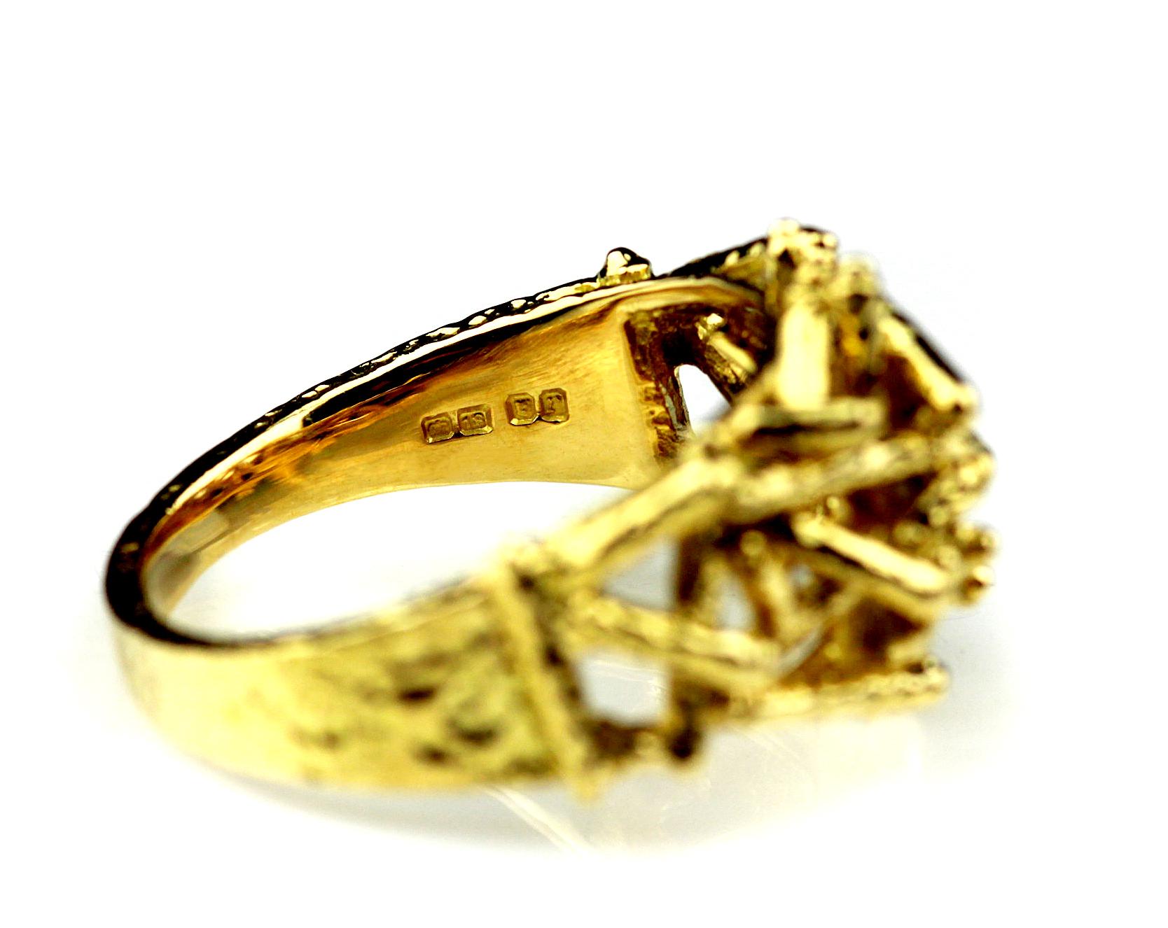 Retro Designer Kutchinsky, Vintage 1970 British Hallmark Abstract 18 Karat Gold Ring