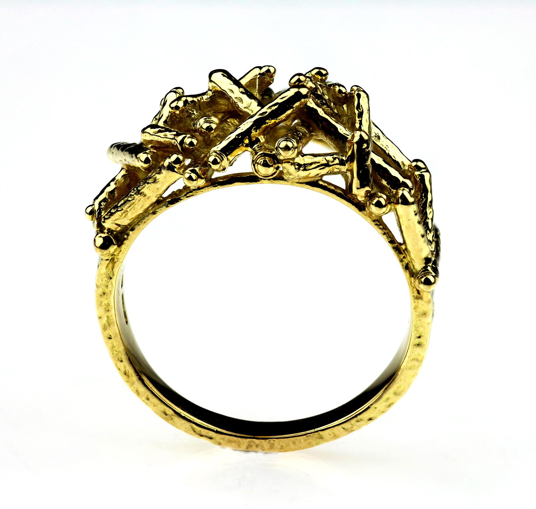 Women's or Men's Designer Kutchinsky, Vintage 1970 British Hallmark Abstract 18 Karat Gold Ring