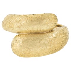 Anillo de circunvalación de serpiente ancho con trabajo texturizado único en oro amarillo de 14 quilates macizo de diseño