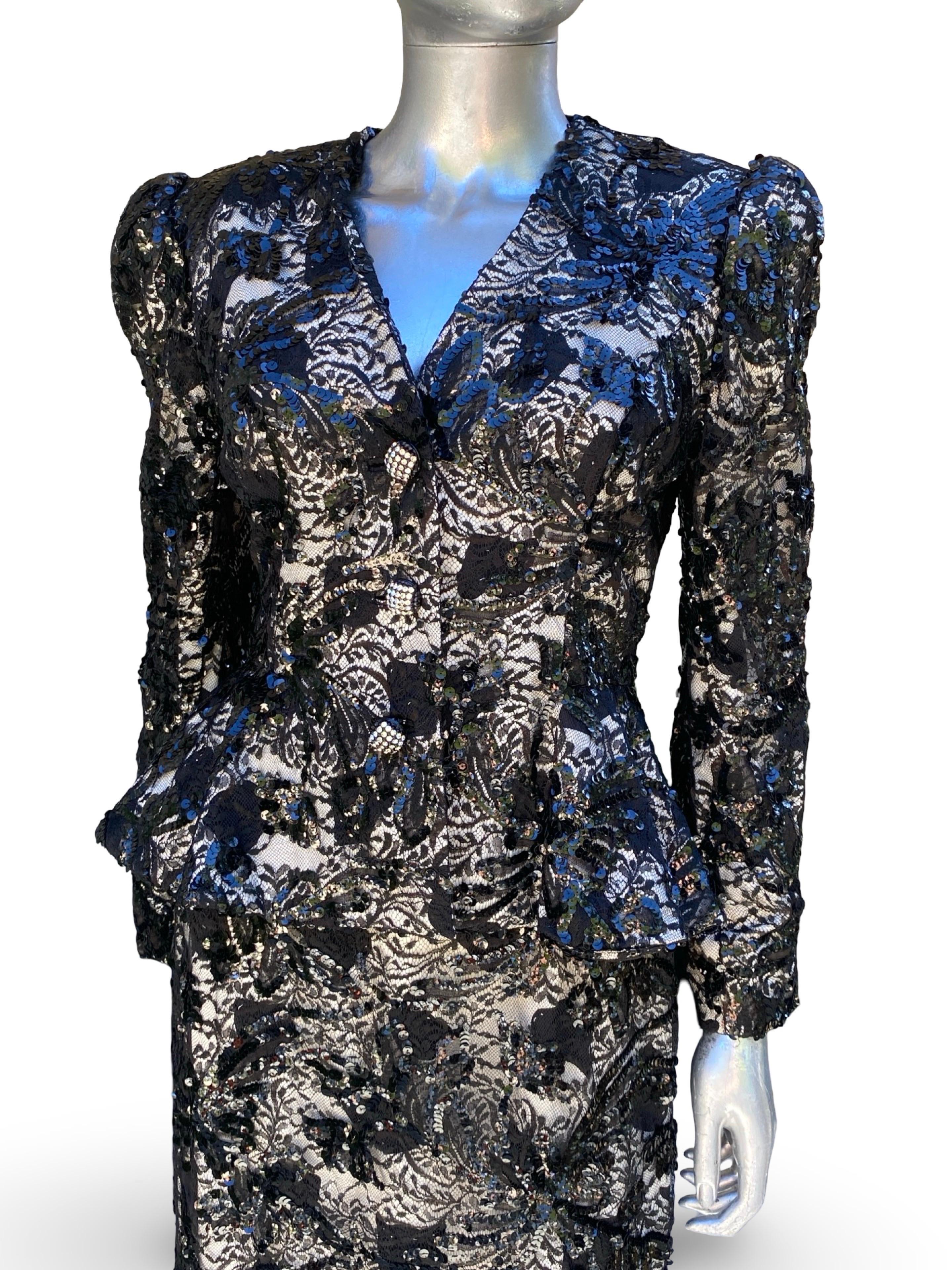 Designer Modern Embellis à la main CHIC Combinaison de soirée en dentelle française noire Taille 10 en vente 1