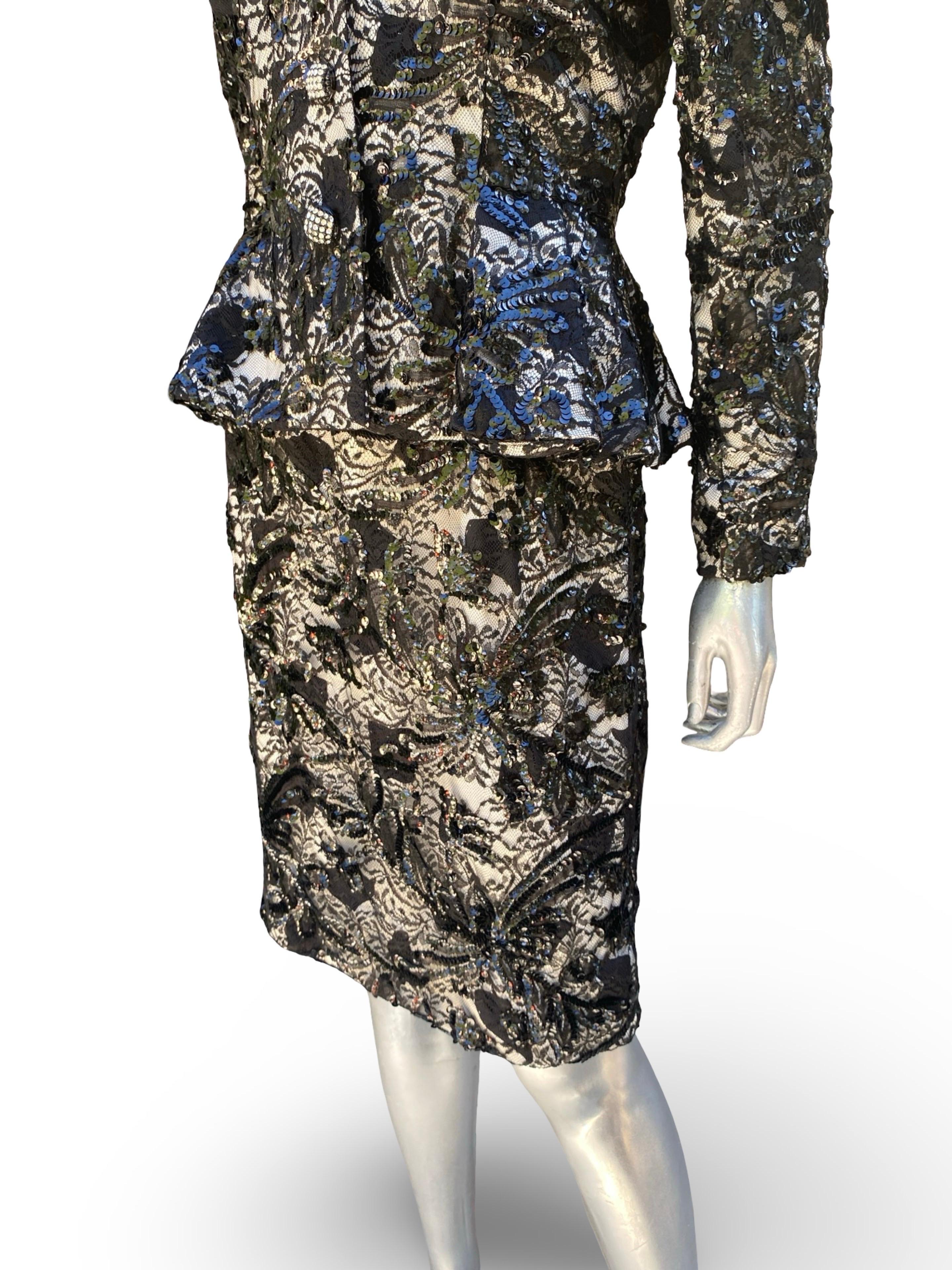 Designer Modern Embellis à la main CHIC Combinaison de soirée en dentelle française noire Taille 10 en vente 3