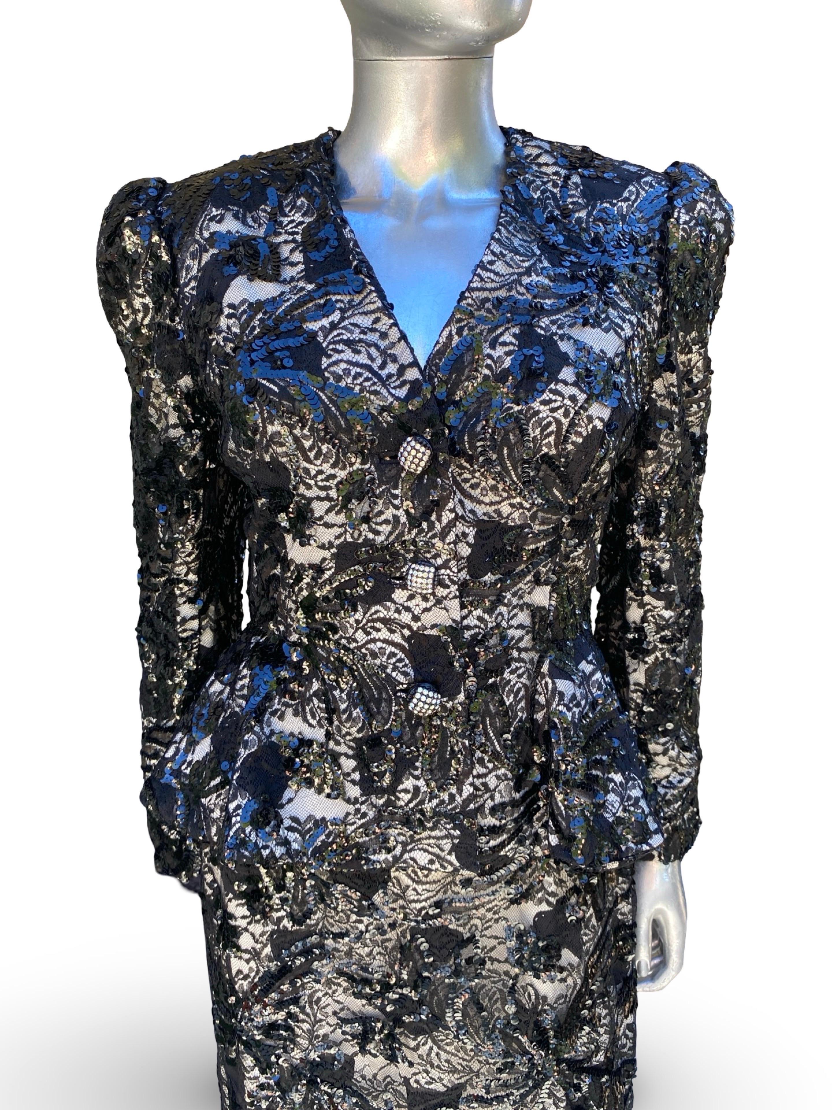 Designer Modern Embellis à la main CHIC Combinaison de soirée en dentelle française noire Taille 10 en vente 4