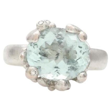 Designer Ole Lynggaard ring in white gold with aquamarine and diamonds For Sale