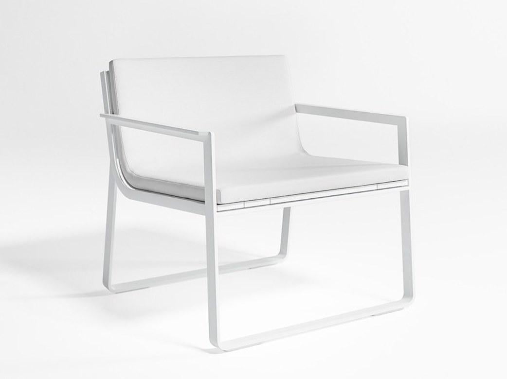 Mid-Century Modern Designer Outdoor Furniture, Pair of White Modern Armchairs by Gandia Blasco