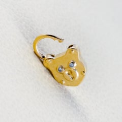 Colgante de diseño con forma de candado, de oro amarillo macizo de 14k con diamante natural