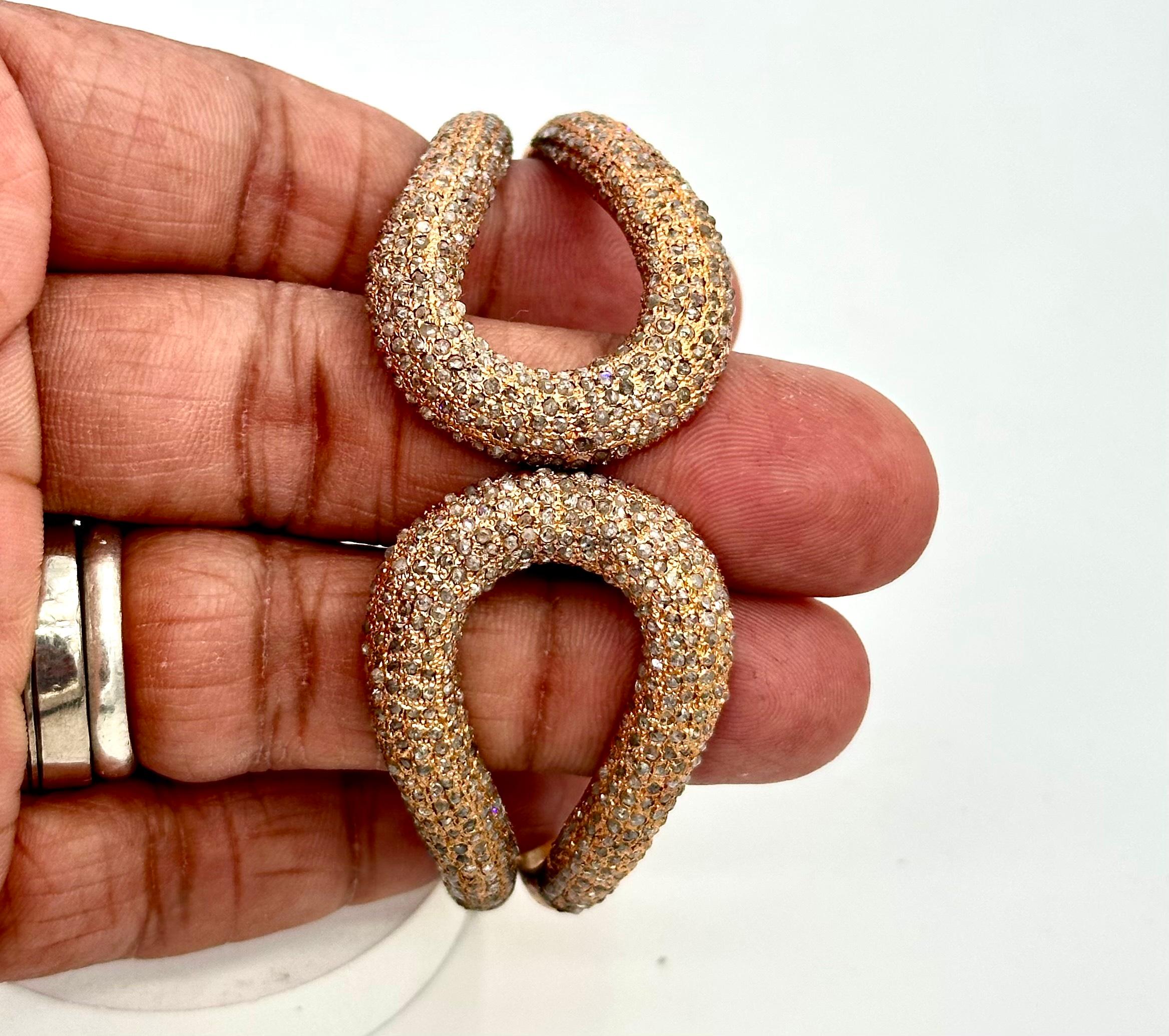Bracelet de créateur en argent sterling plaqué or rose avec diamants pavés en vente 1