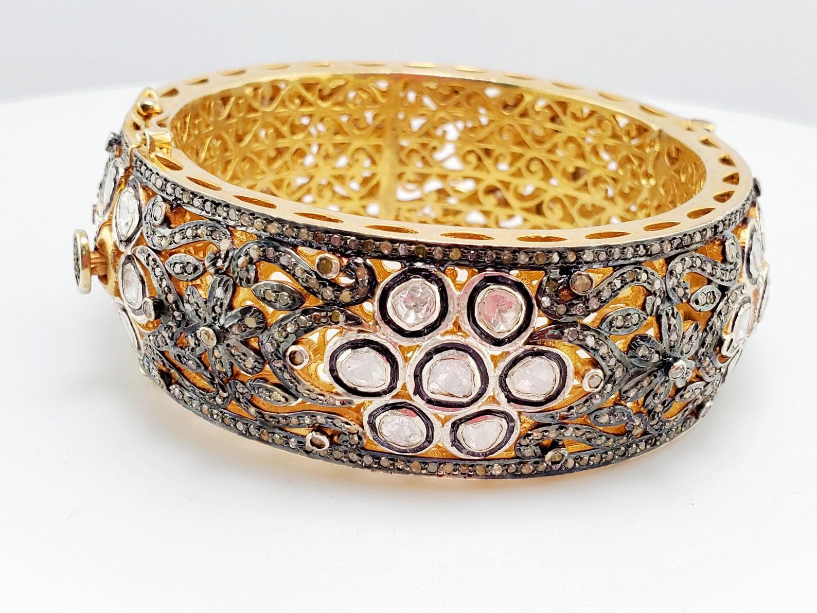 Bracciale d'autore in argento 925 con diamanti taglio rosa e pavé di diamanti. in vendita 3