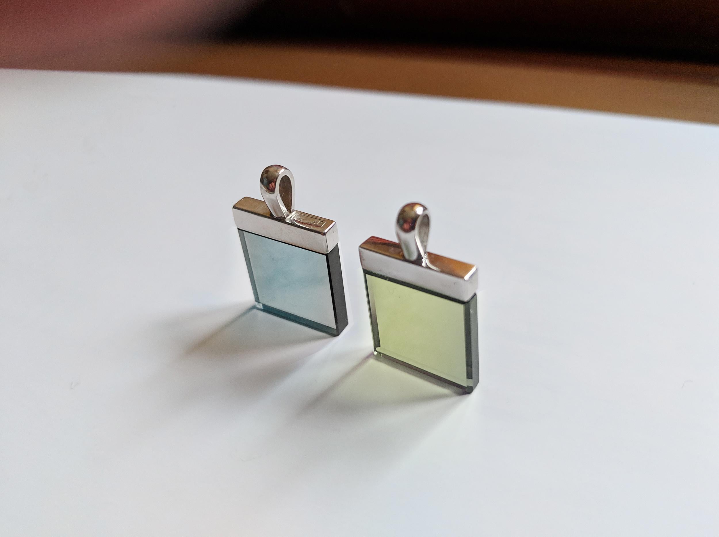 Taille mixte Présenté dans Vogue Designer Pendentif en or blanc et quartz citron en vente