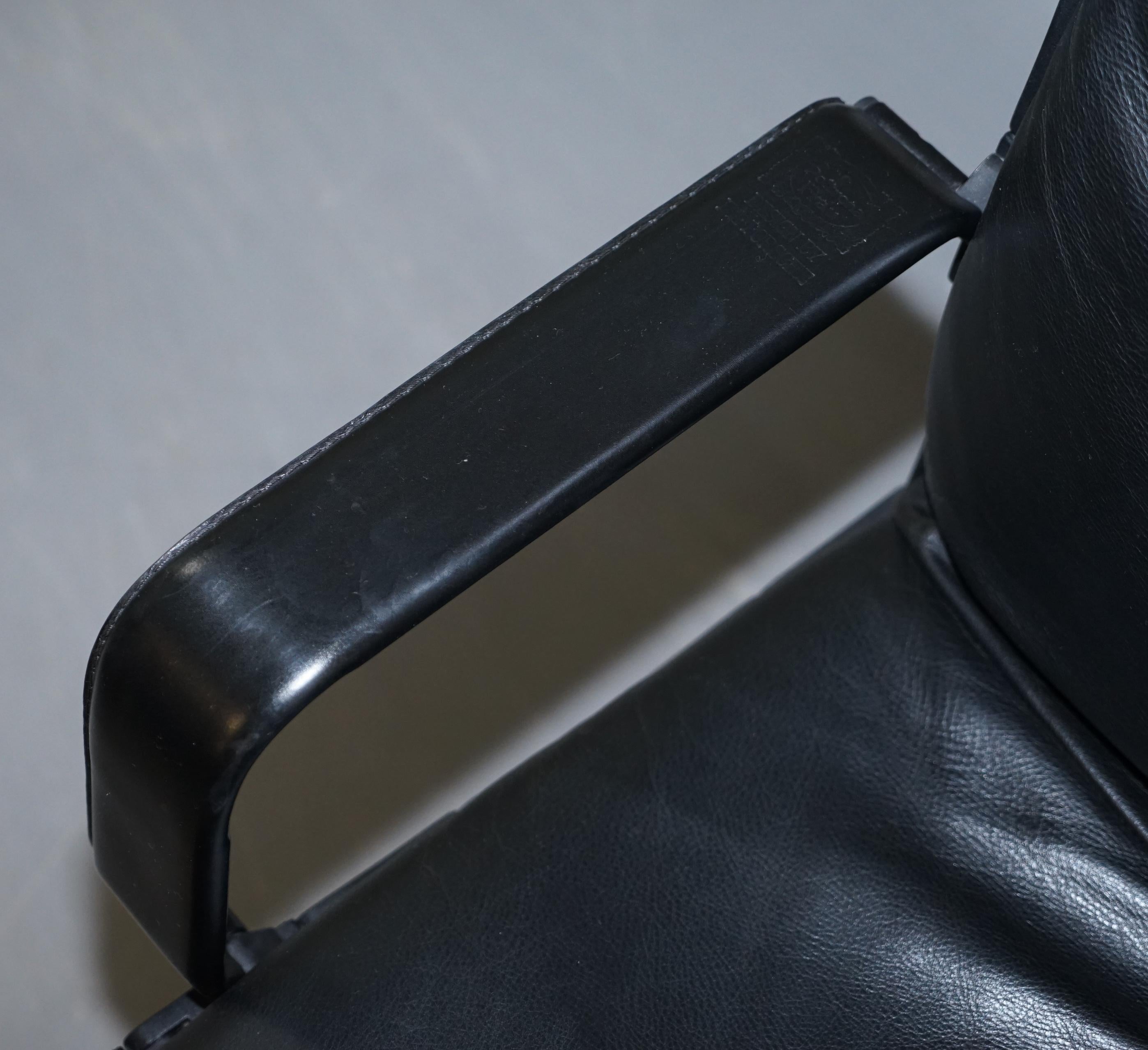 Hand-Crafted Designer Poltrona Frau Antropovarius Office Captains Black Leather Armchair