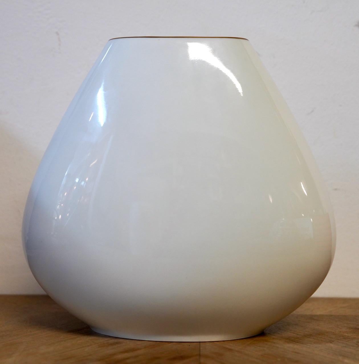 20th Century Designer Porcelain Vase with golden Birds, by Heinrich, Selb Bavaria For Sale