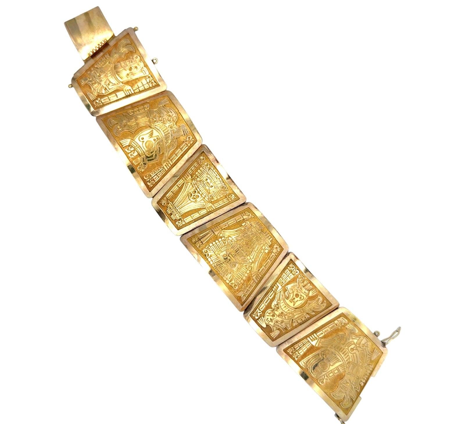 R. Royss Bracelet 18K Yellow Gold 125.70g

Jewelry Type : Bracelet
Metal Type : 18K Yellow Gold
Metal Weight : 125.70 grams
Brand : R. Royss
Period : 2000's
Measurement : 7.5