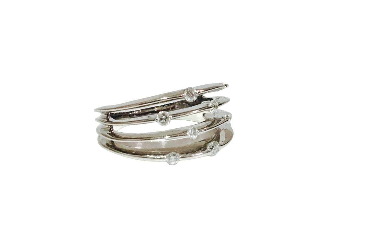 Bague design rétro pour femmes avec diamants de 0,25 carat Unisexe en vente