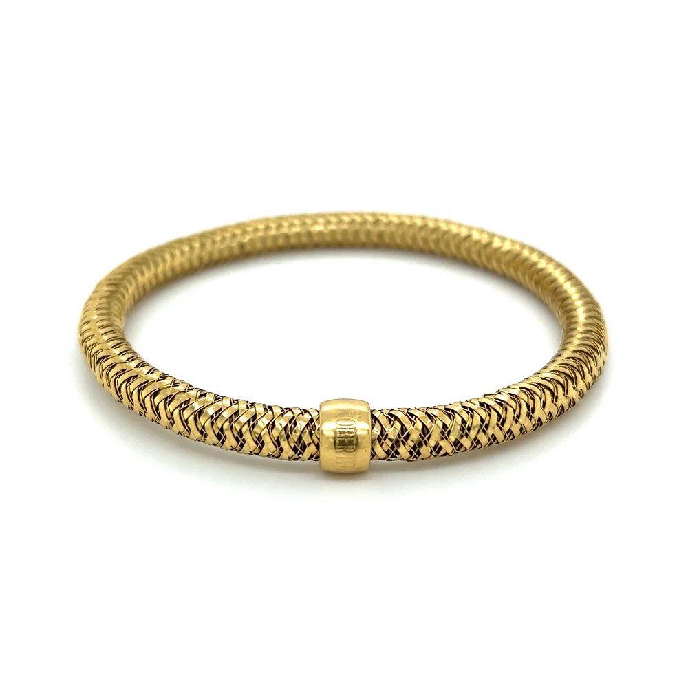 Simply Beautiful! Iconic Roberto Coin Primavera Flexible Mesh Tubular Gold Vintage Bangle Bracelet. Hand crafted in 18K Yellow Gold. More Beautiful in Real time! Chic and Stylish…A sure to be admired piece you'll turn to time and again!