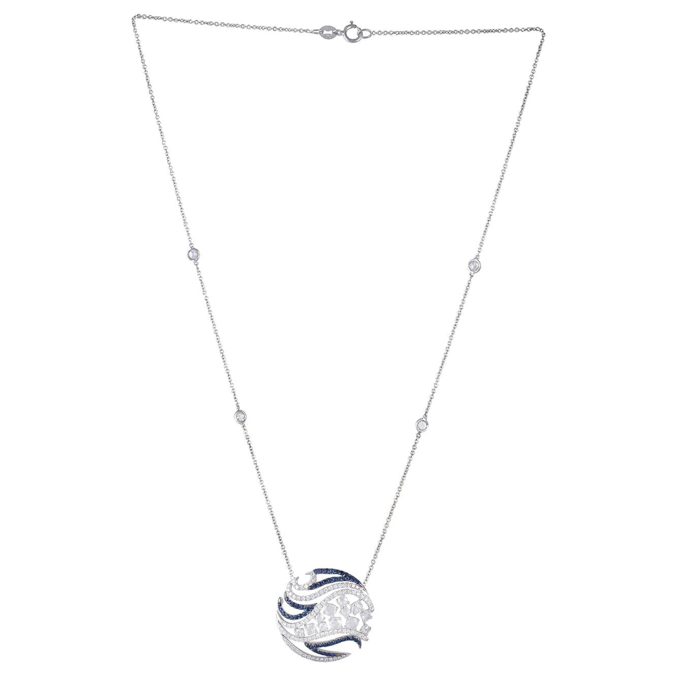 Collier pendentif de créateur en or 18 carats avec diamants ronds taille rose et saphirs bleus en vente