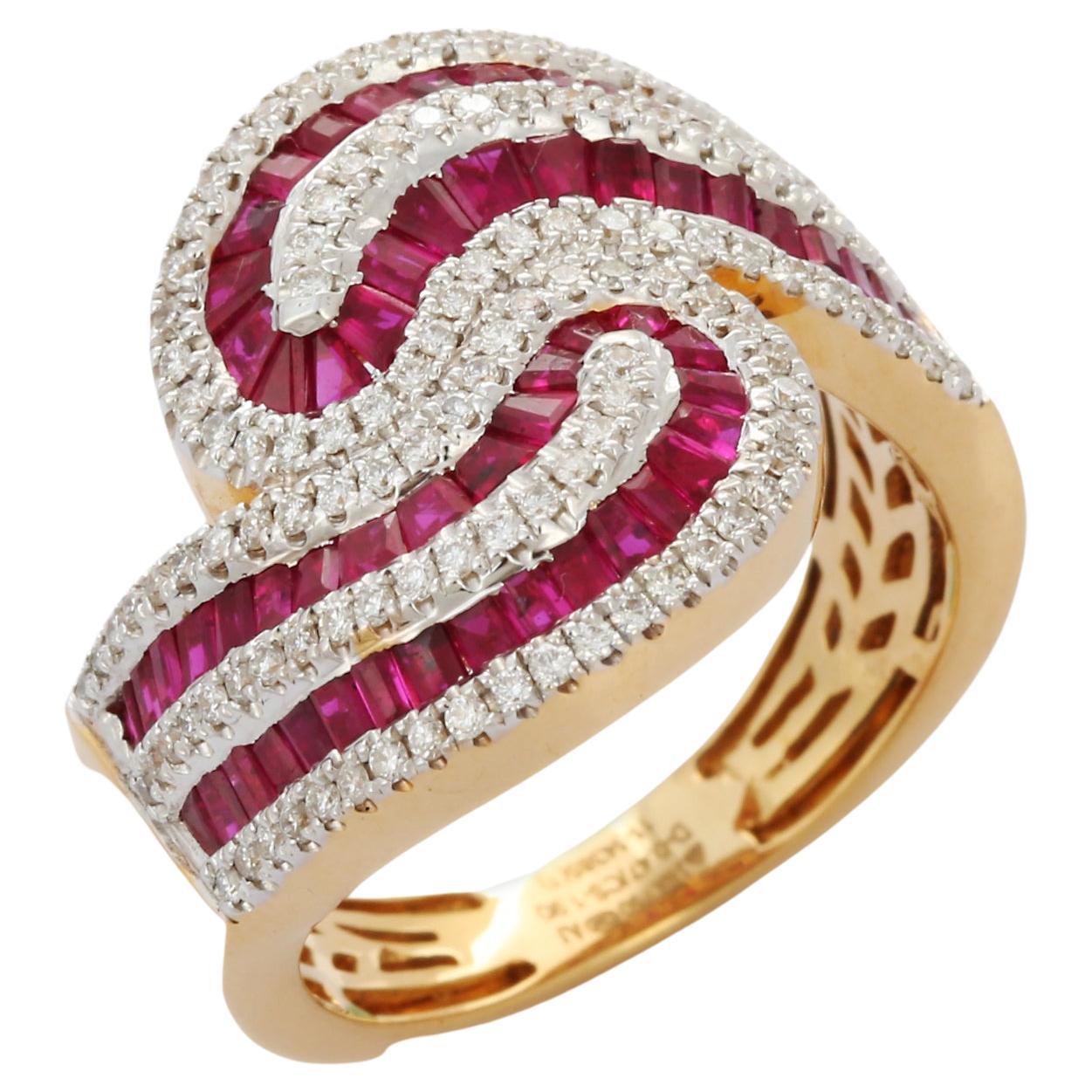 En vente :  Bague Designer Rubis Cluster Diamant en or jaune massif 18 carats 6