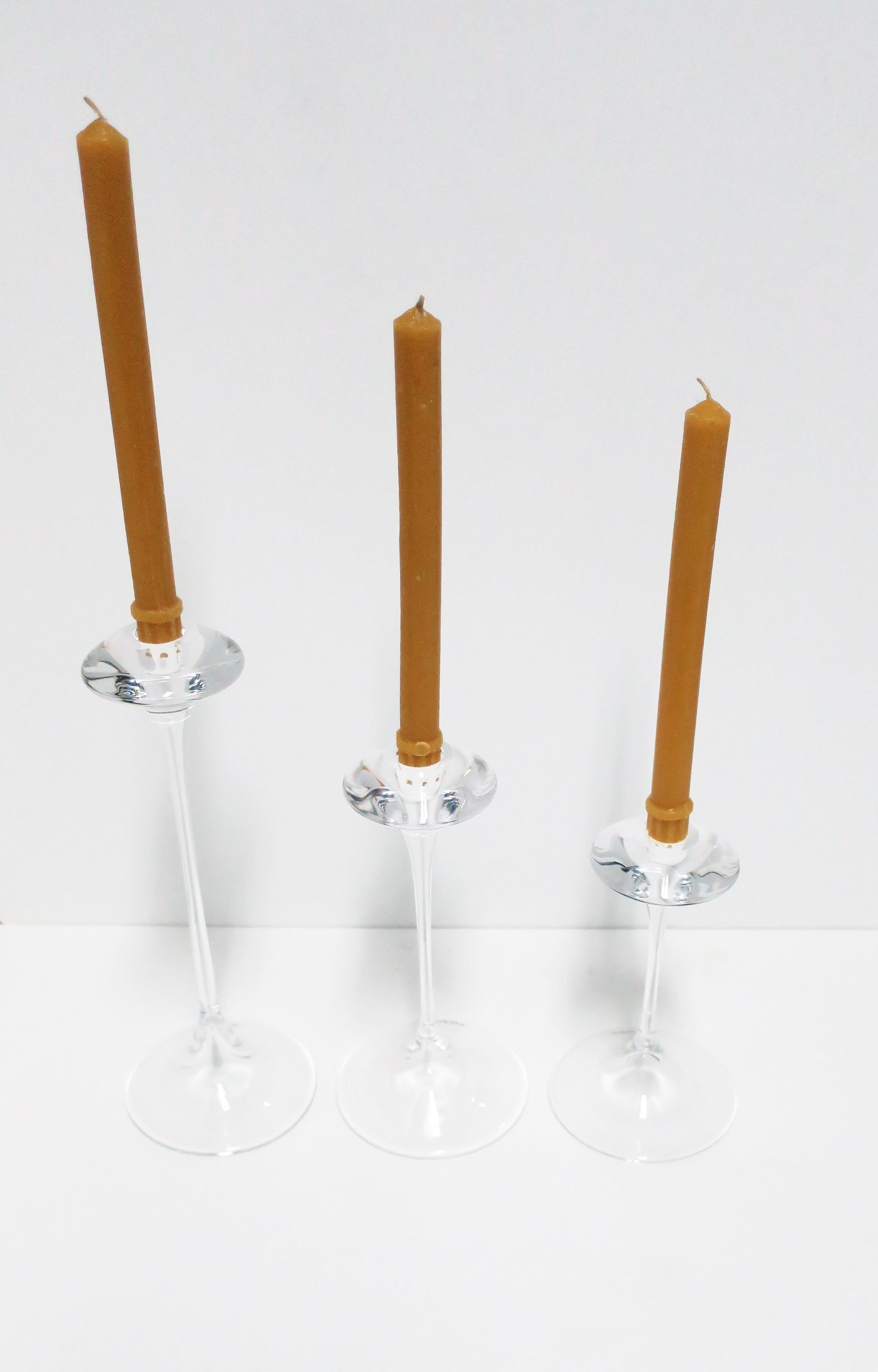 Scandinavian Modern Crystal Candlestick Holders Designer, Sweden, Set of 3 For Sale 1